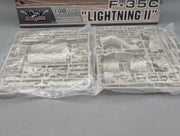 Flugzeug Modell Bausatz 1:48 Kitty Hawk Elite Series KH80132 F-35C Lightning II mit OVP