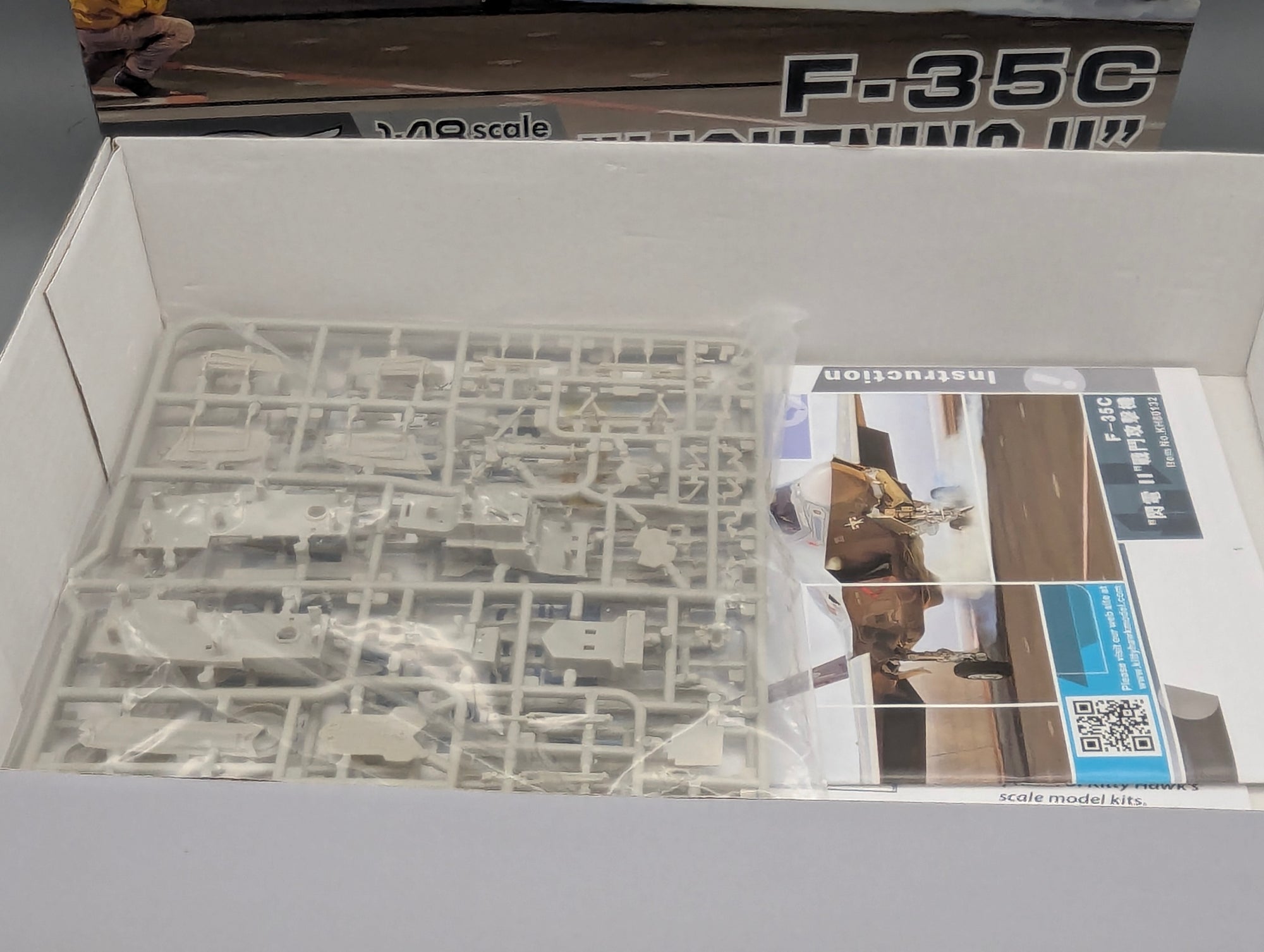 Flugzeug Modell Bausatz 1:48 Kitty Hawk Elite Series KH80132 F-35C Lightning II mit OVP