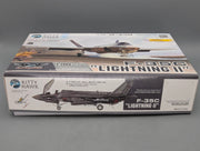 Flugzeug Modell Bausatz 1:48 Kitty Hawk Elite Series KH80132 F-35C Lightning II mit OVP