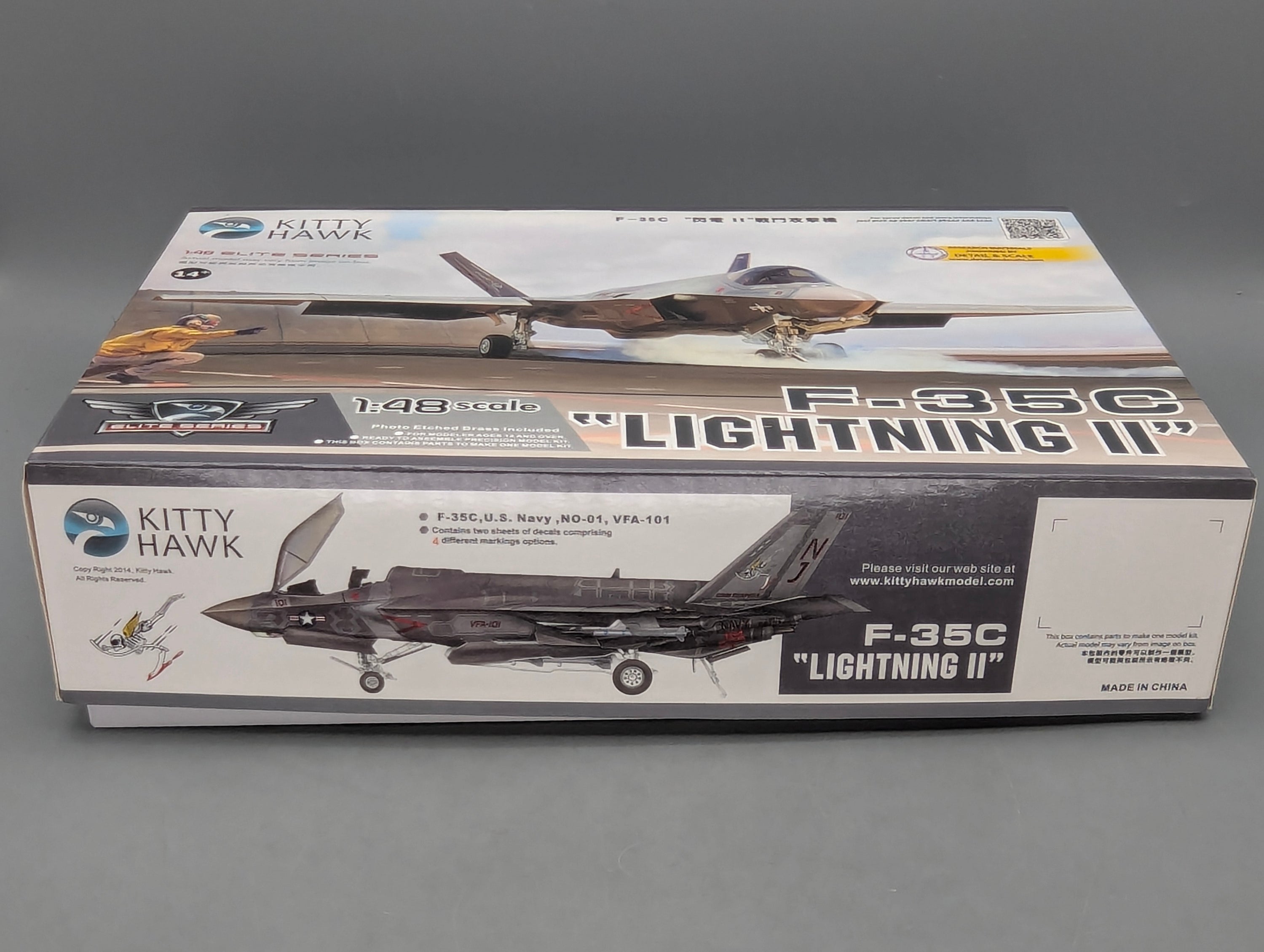 Flugzeug Modell Bausatz 1:48 Kitty Hawk Elite Series KH80132 F-35C Lightning II mit OVP