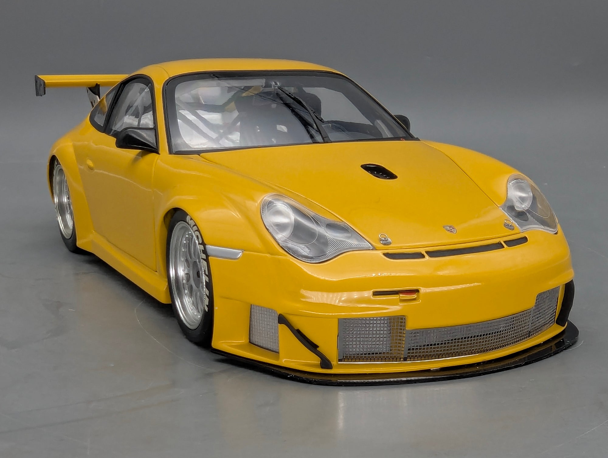 Modellautos 1:18 Minichamps Porsche 911 GT3 RSR ALMS 2004 Gelb mit OVP