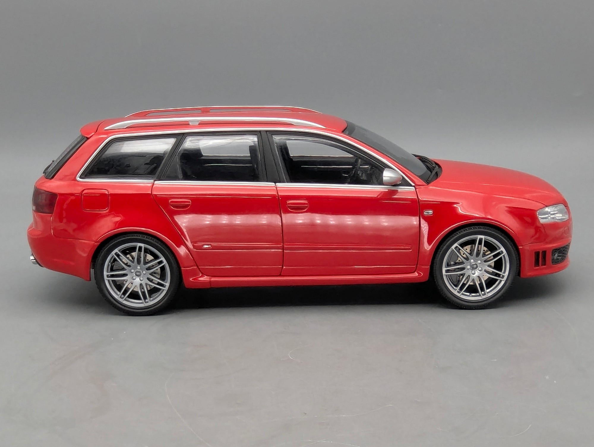 Coches en miniatura 1:43 Minichamps Mercedes Benz SL65 AMG Black Series Plata con embalaje original