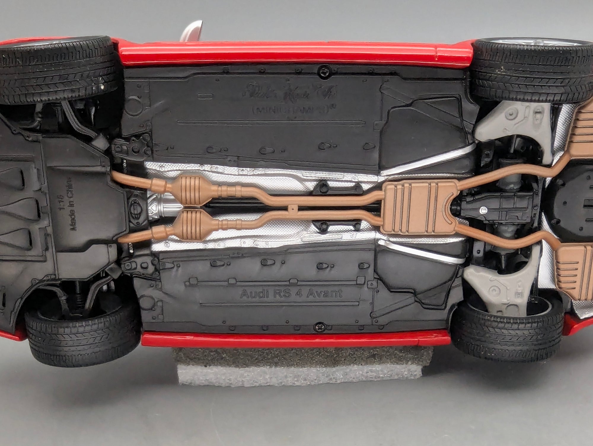 Coches en miniatura 1:43 Minichamps Mercedes Benz SL65 AMG Black Series Plata con embalaje original