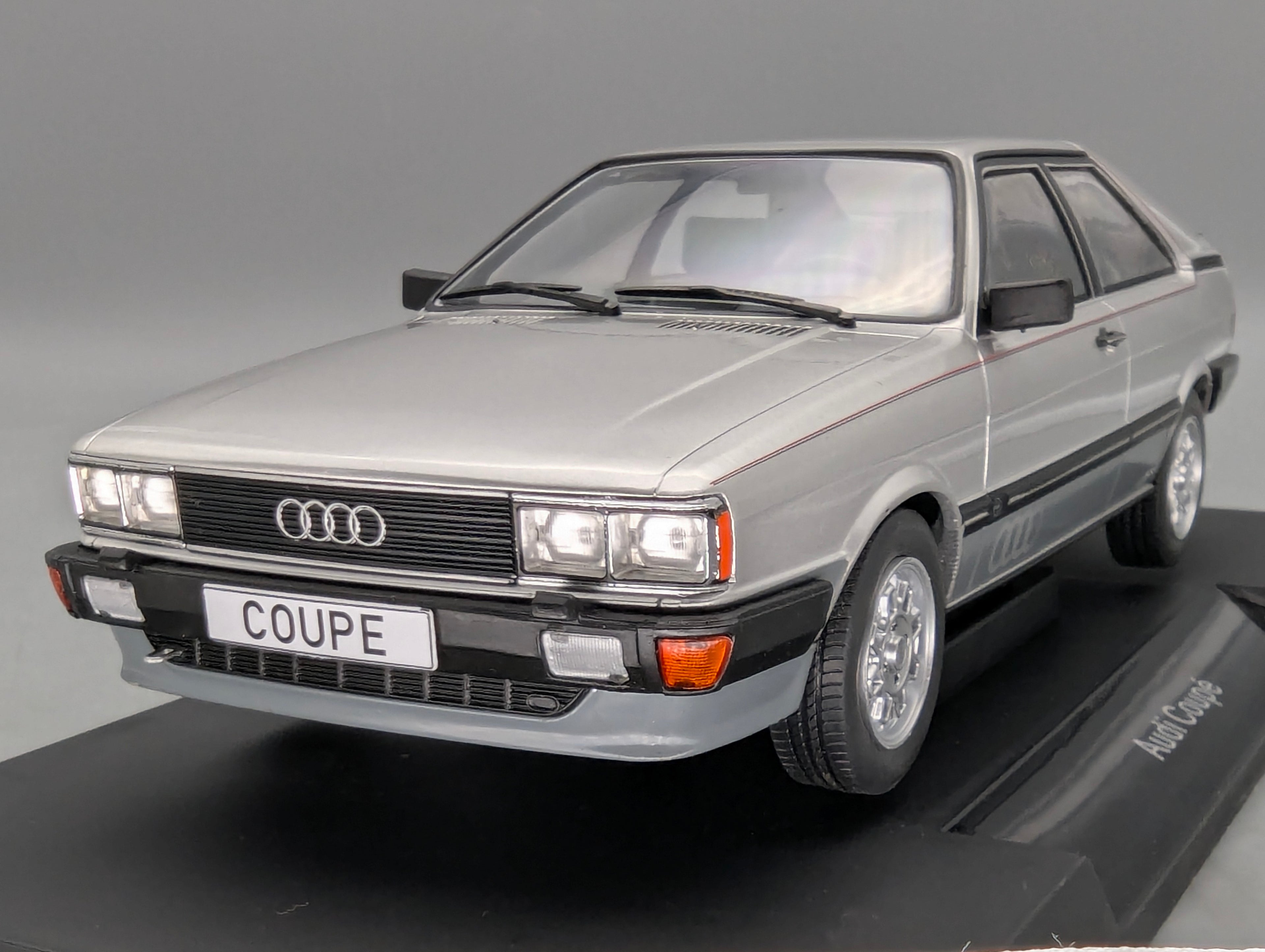 Modellautos 1:18 MCG Audi GT Coupe Silber mit OVP
