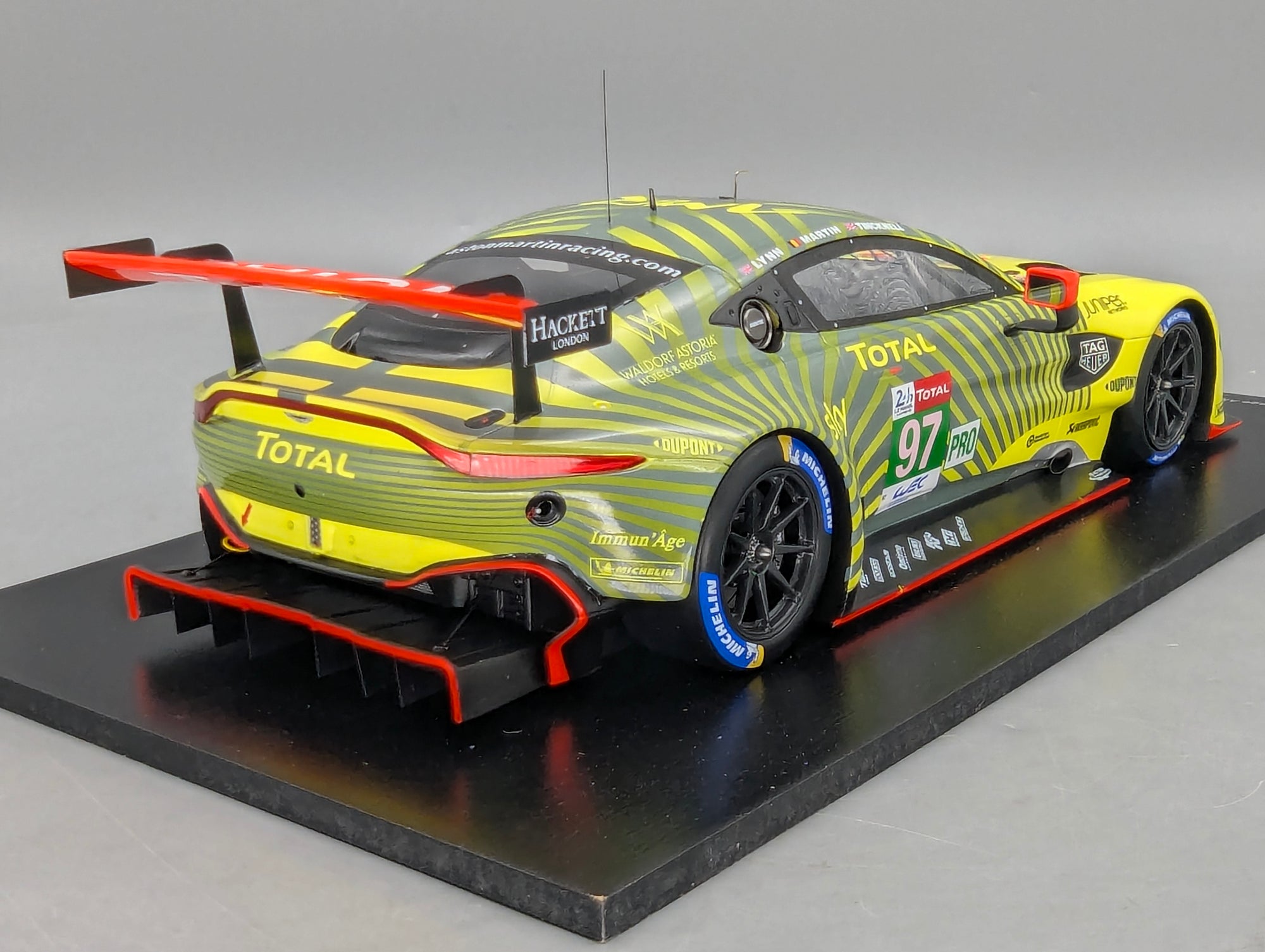 Modellautos 1:18 Spark 18S805 Aston Martin Vantage AMR WINNER 24h Le Mans 2020 #97 mit OVP