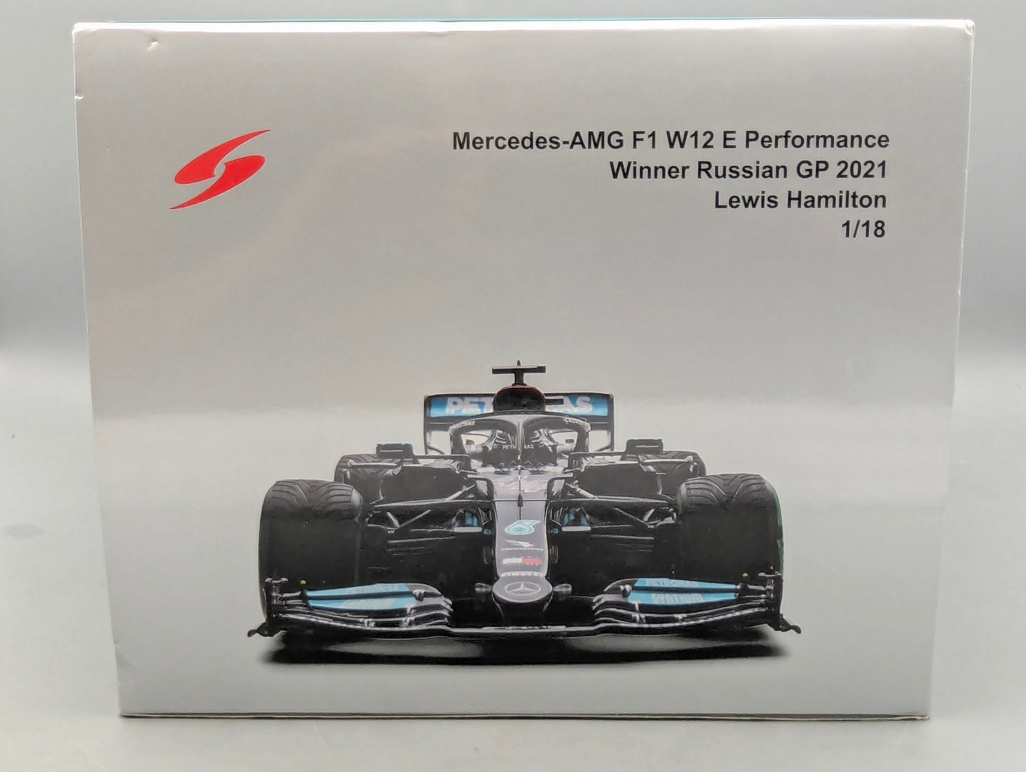 Modellautos 1:18 Spark 18S604 Mercedes AMG F1 W12 E Performance Winner Russian GP 2021 #44 Hamilton OVP