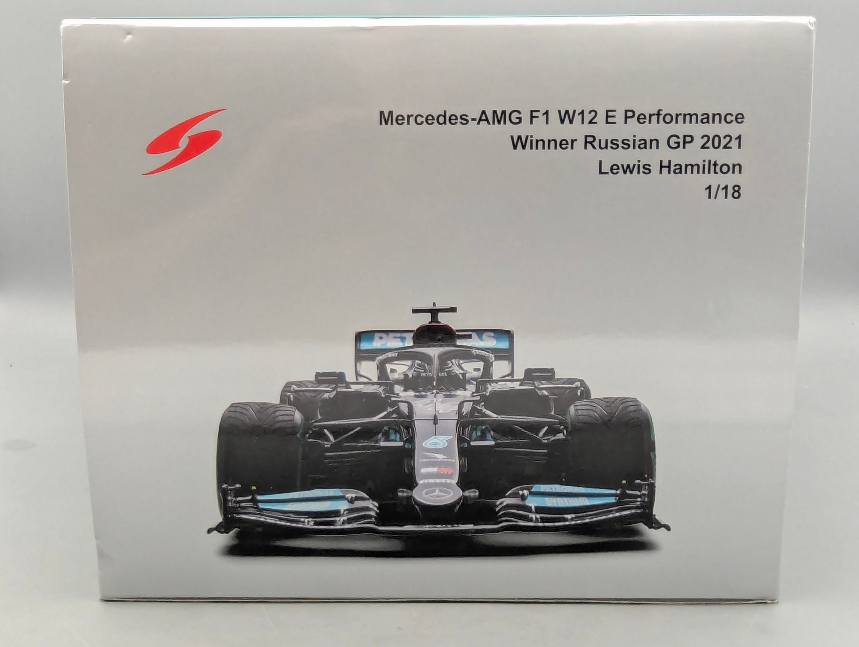 Modellautos 1:18 Spark 18S604 Mercedes AMG F1 W12 E Performance Winner Russian GP 2021 #44 Hamilton OVP