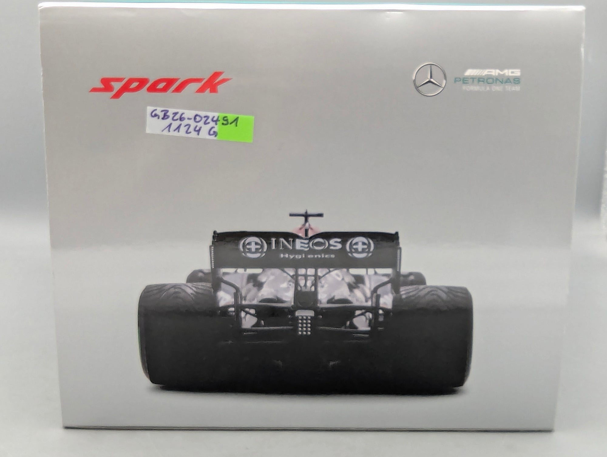 Modellautos 1:18 Spark 18S604 Mercedes AMG F1 W12 E Performance Winner Russian GP 2021 #44 Hamilton OVP