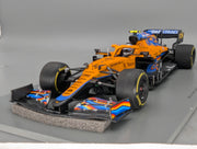 Modellautos 1:18 Spark 18S608 McLaren MCL35M Abu Dhabi GP 2021 #4 L. Norris OVP