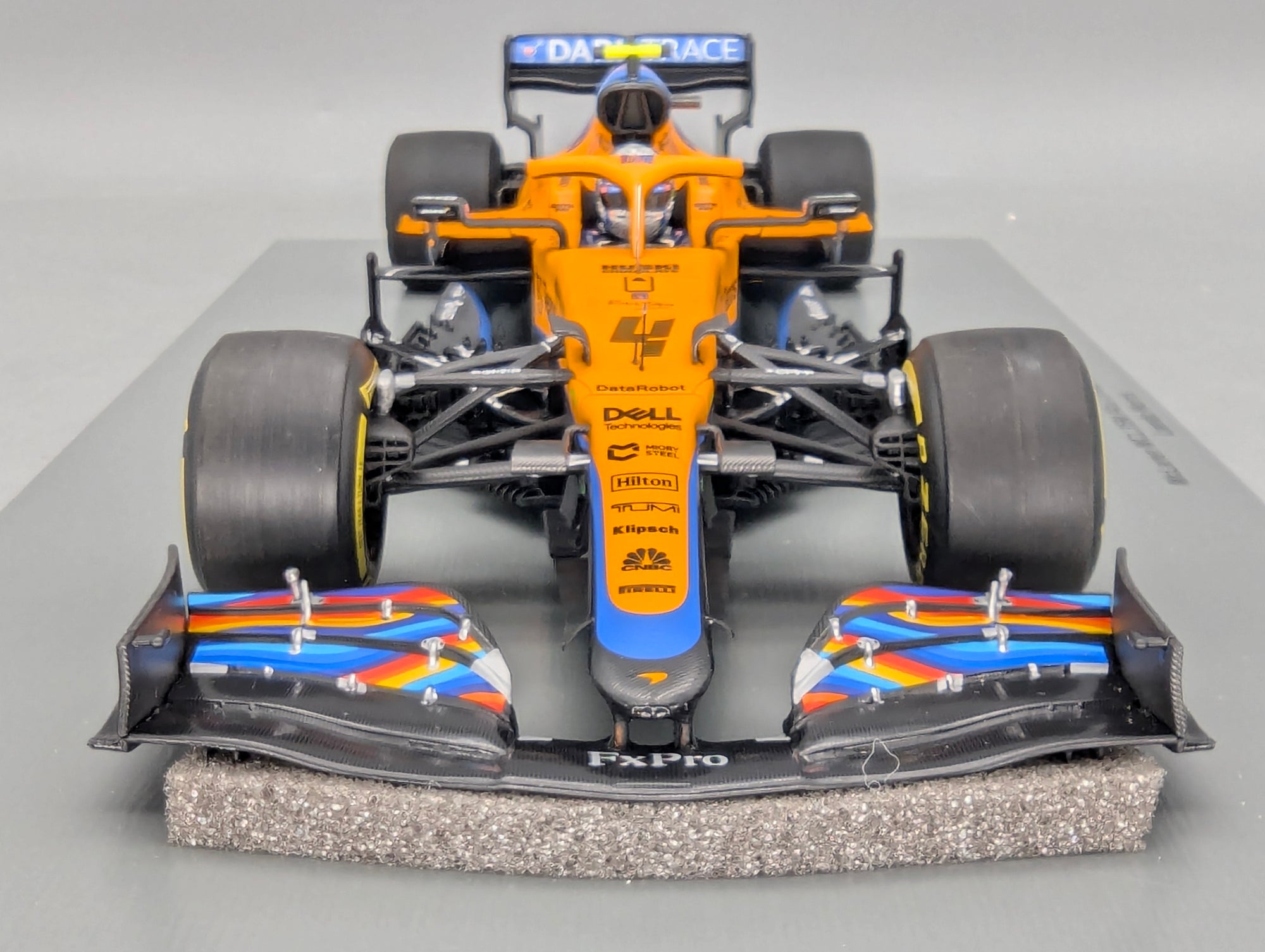 Modellautos 1:18 Spark 18S608 McLaren MCL35M Abu Dhabi GP 2021 #4 L. Norris OVP