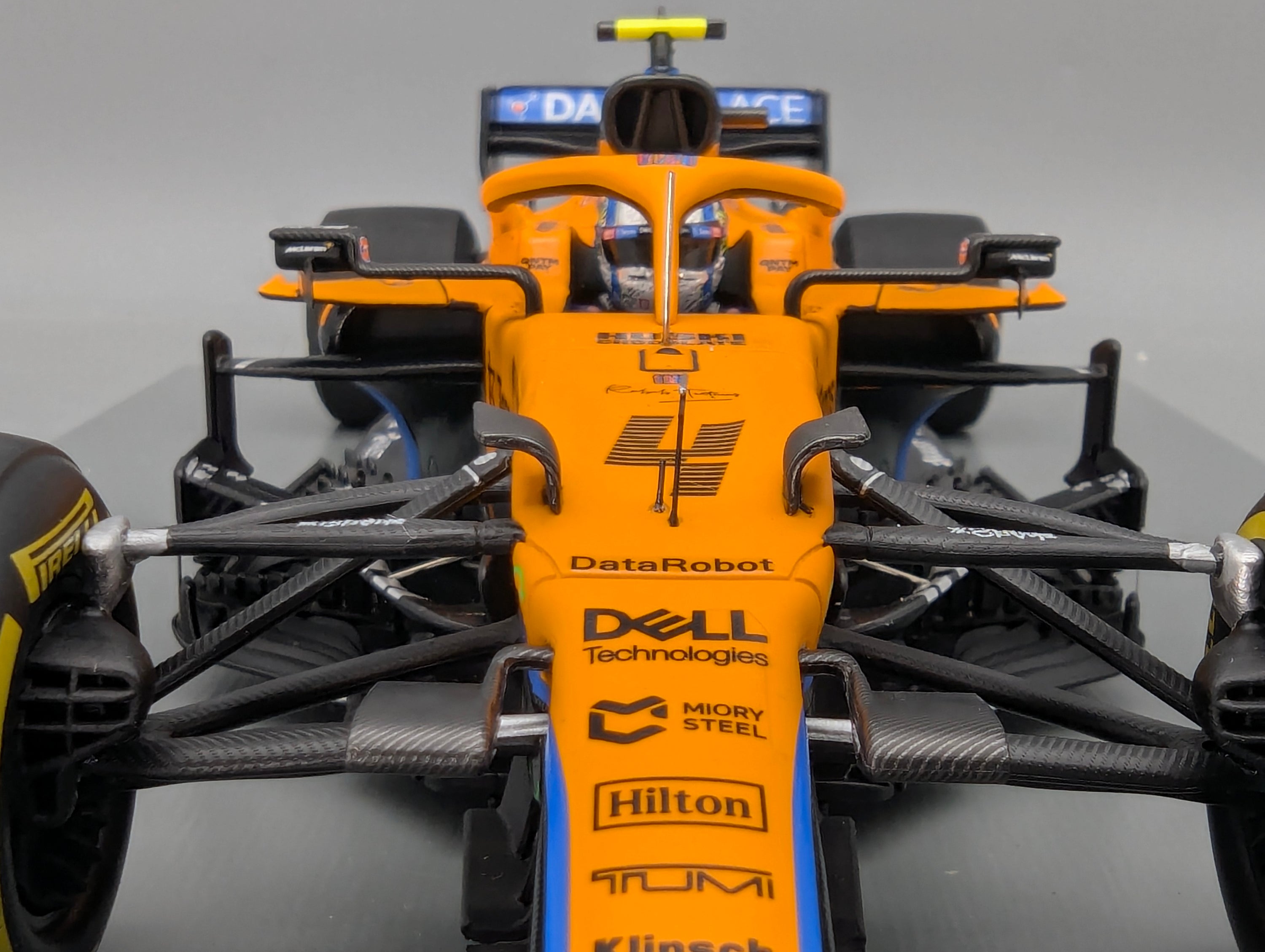 Modellautos 1:18 Spark 18S608 McLaren MCL35M Abu Dhabi GP 2021 #4 L. Norris OVP