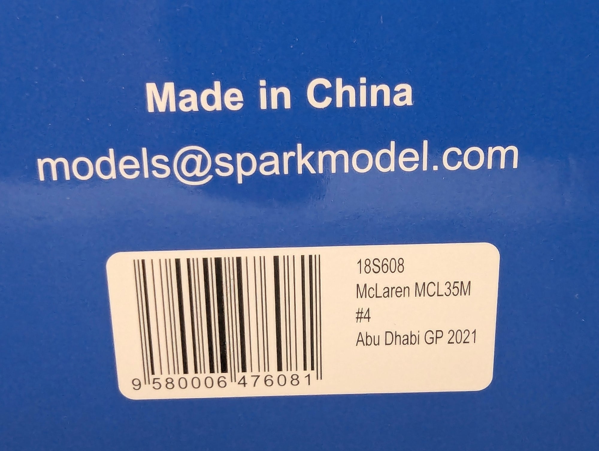 Modellautos 1:18 Spark 18S608 McLaren MCL35M Abu Dhabi GP 2021 #4 L. Norris OVP