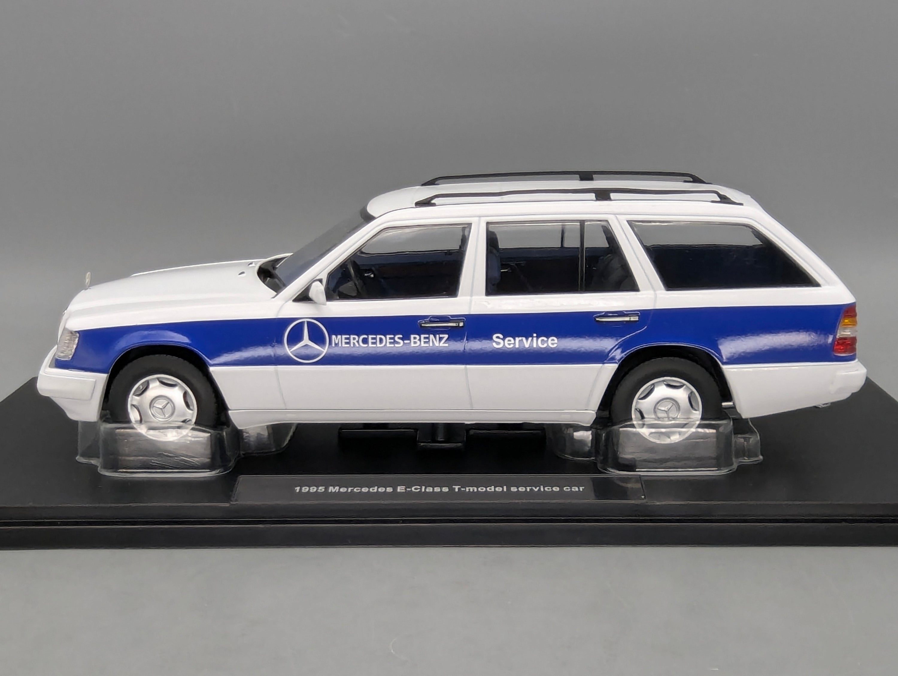 Modellautos 1:18 Triple9 Mercedes-Benz E-Klasse T-Modell Service Car 1995 OVP