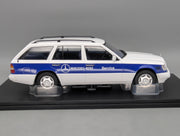 Modellautos 1:18 Triple9 Mercedes-Benz E-Klasse T-Modell Service Car 1995 OVP