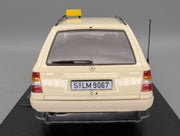 Modellautos 1:18 Triple9 Mercedes-Benz E-Klasse T-Modell German Taxi 1995 OVP