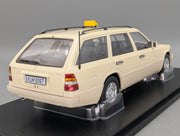 Modellautos 1:18 Triple9 Mercedes-Benz E-Klasse T-Modell German Taxi 1995 OVP