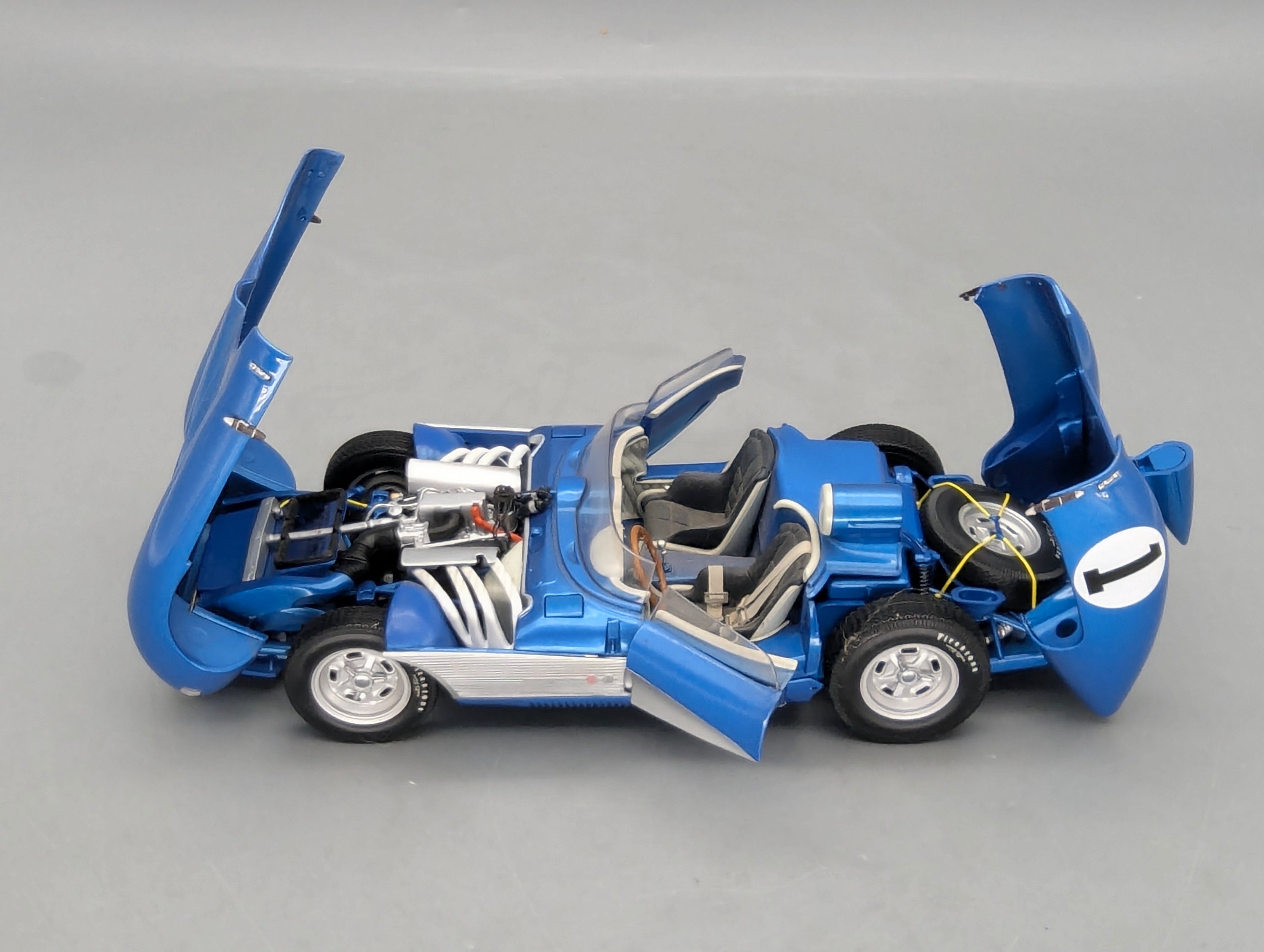 Modellautos 1:18 AUTOart Millenium 71051 Chevrolet Corvette SS 1957 Blau #1 mit OVP