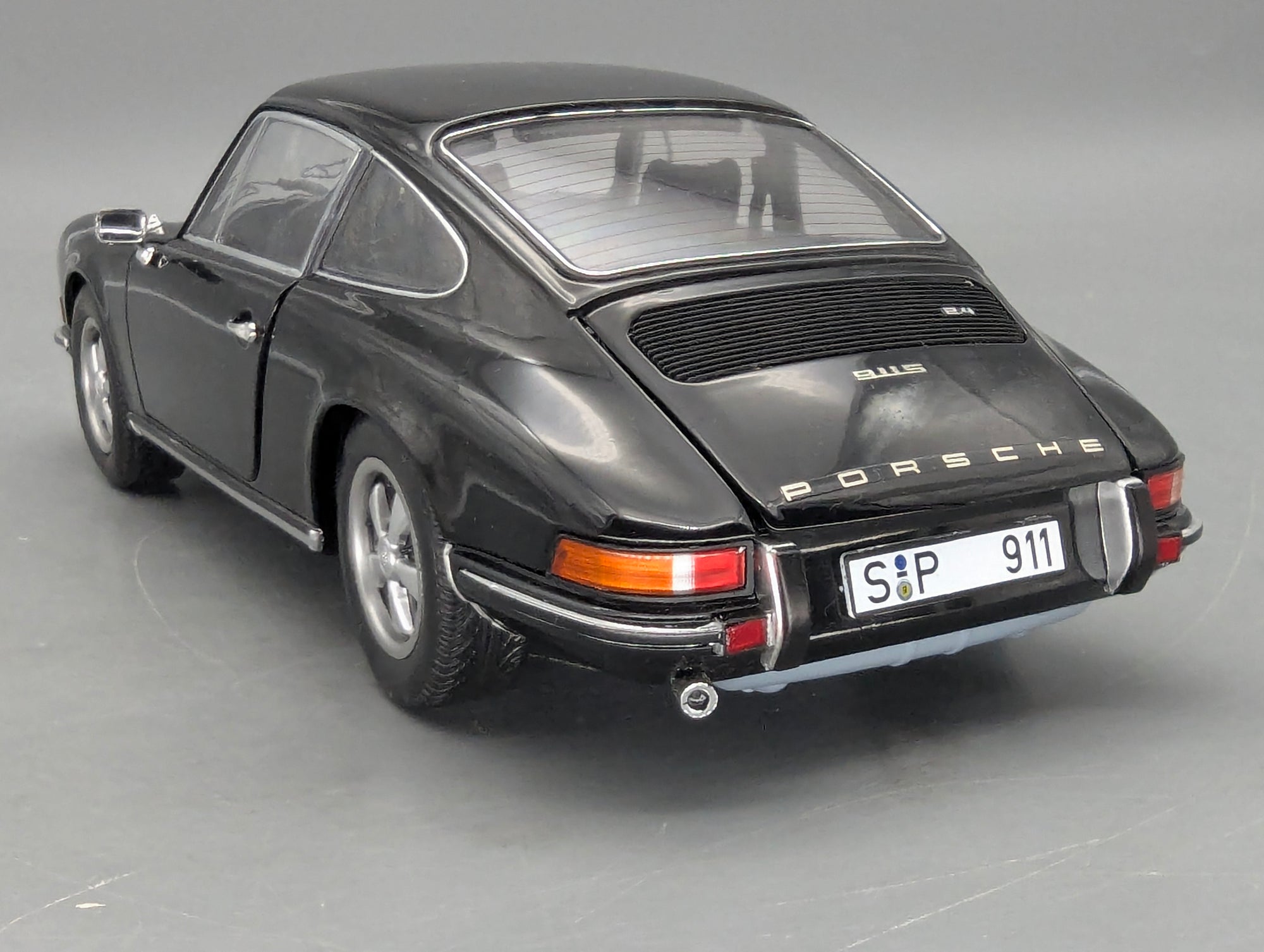 Modellautos 1:18 Schuco Porsche 911 S Coupe 1973 Schwarz mit OVP