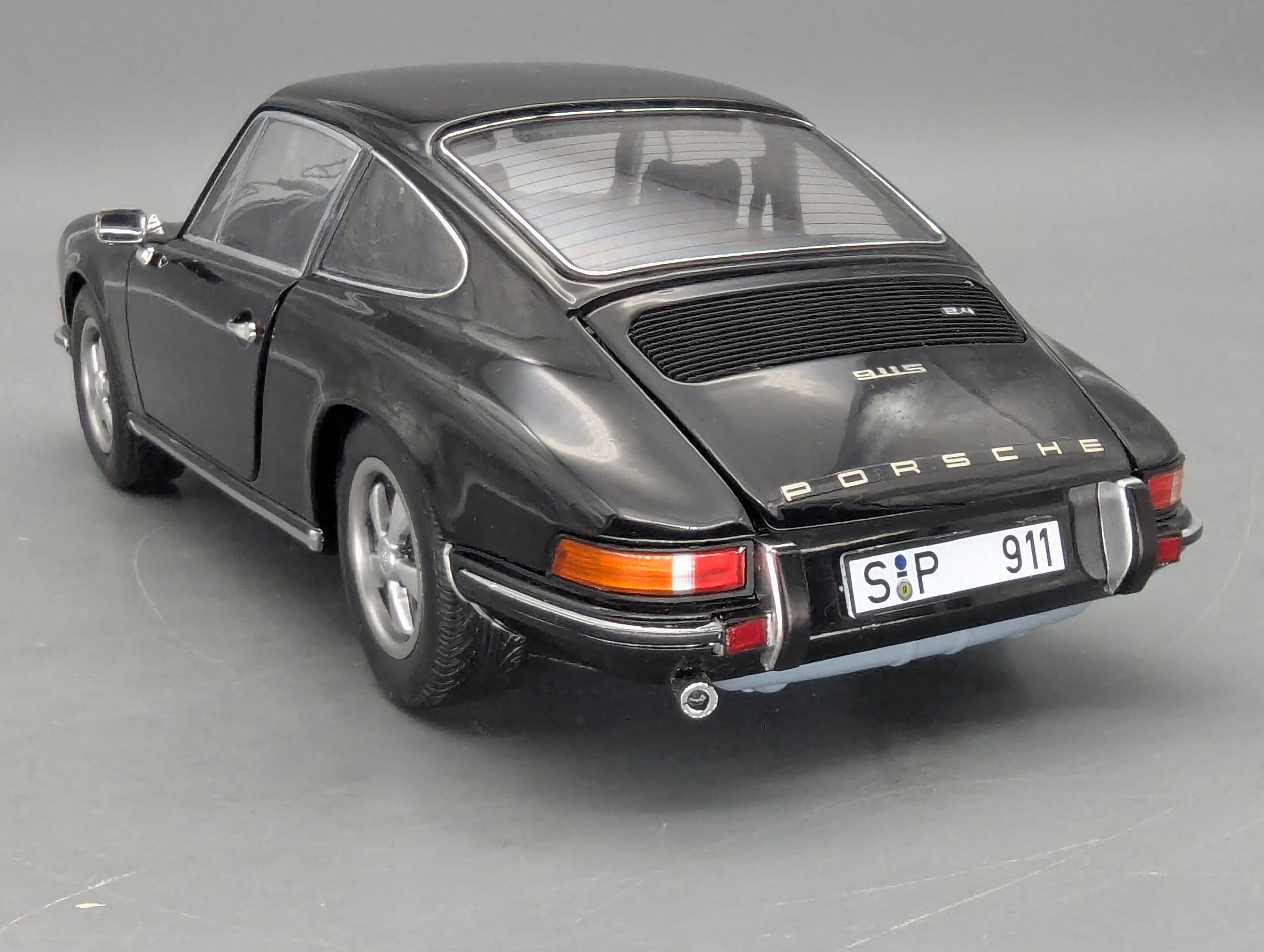Modellautos 1:18 Schuco Porsche 911 S Coupe 1973 Schwarz mit OVP