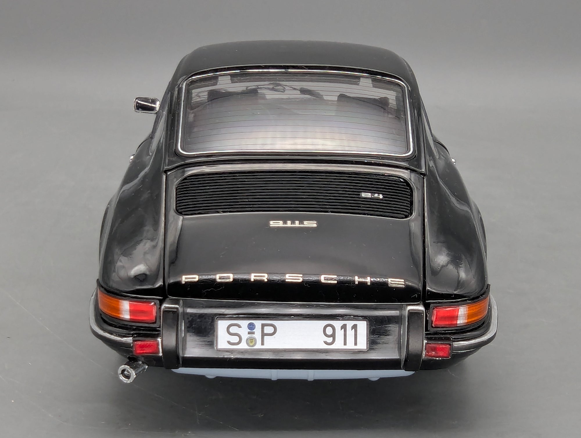 Modellautos 1:18 Schuco Porsche 911 S Coupe 1973 Schwarz mit OVP