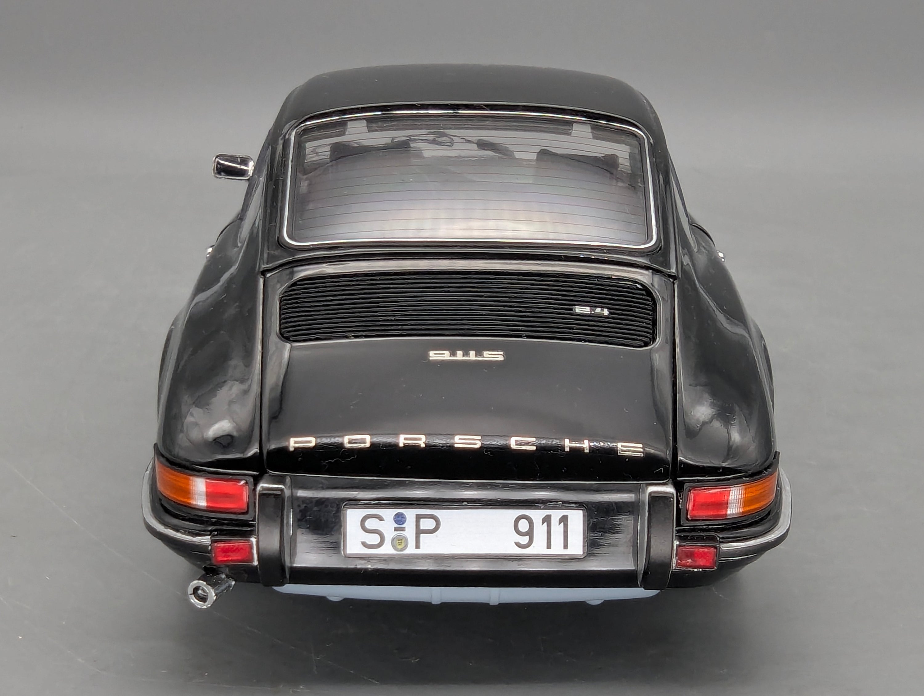 Modellautos 1:18 Schuco Porsche 911 S Coupe 1973 Schwarz mit OVP