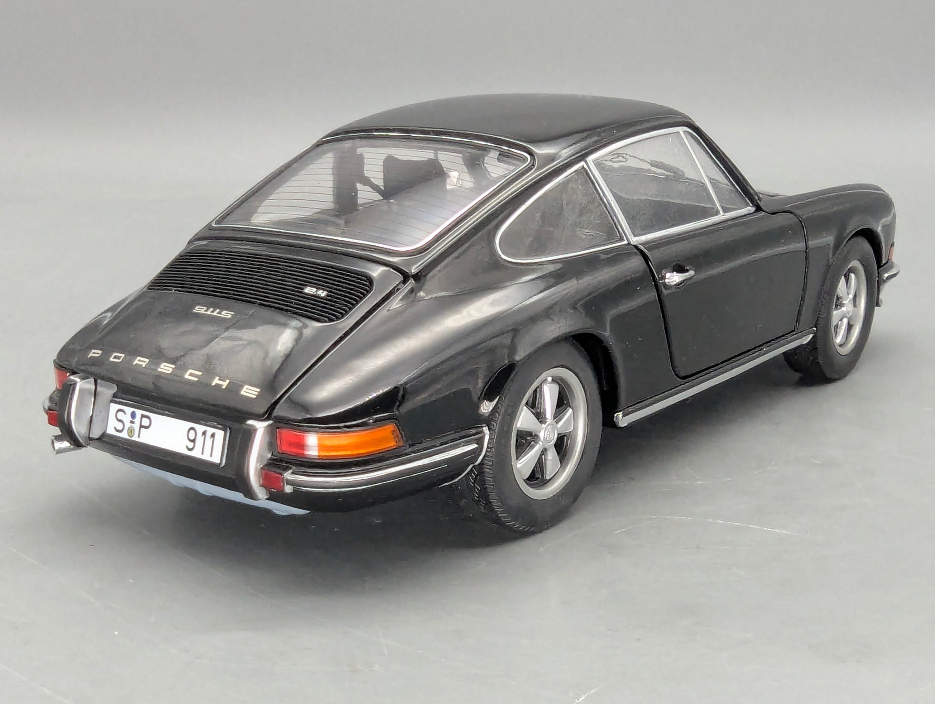 Modellautos 1:18 Schuco Porsche 911 S Coupe 1973 Schwarz mit OVP