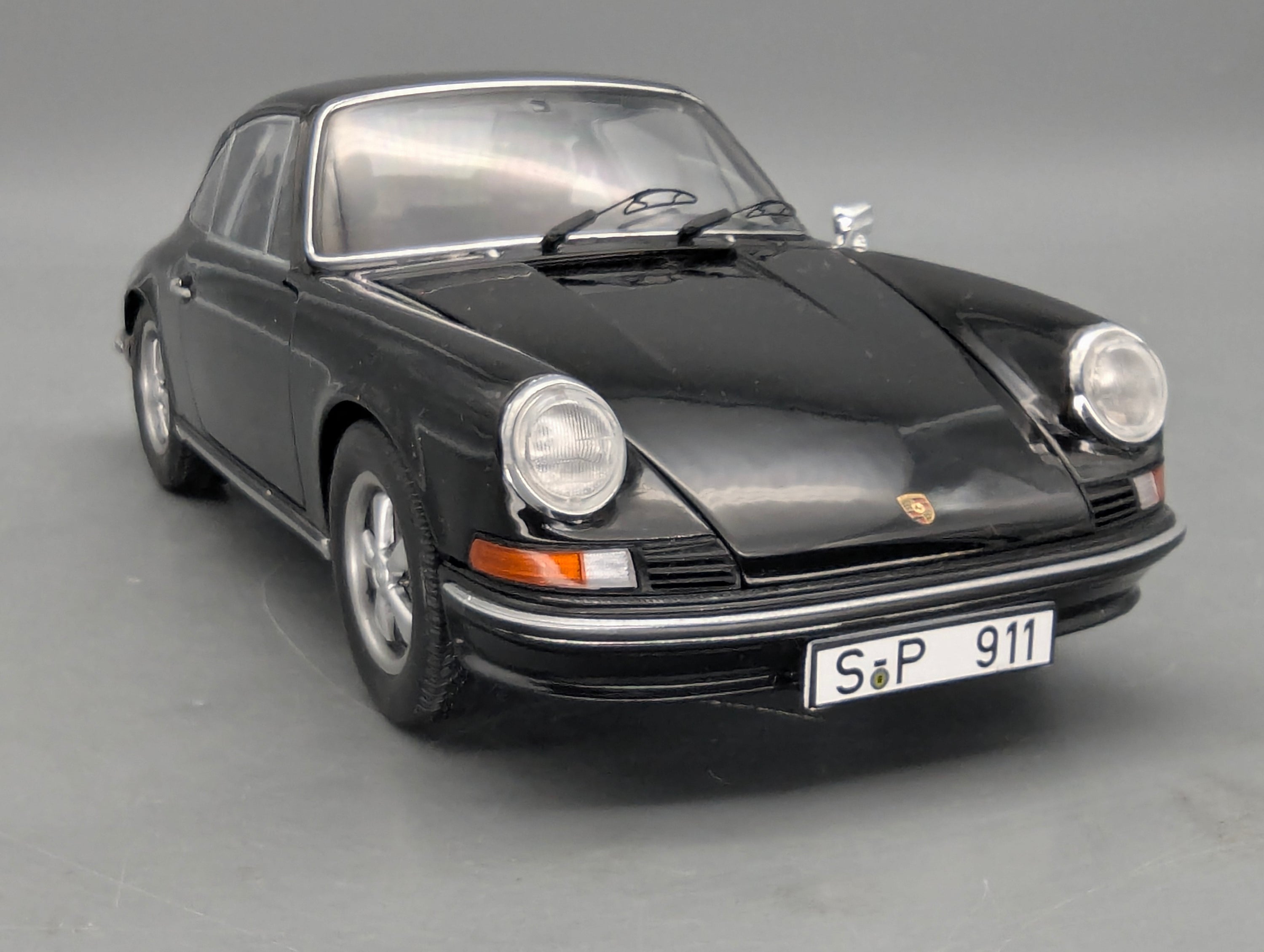Modellautos 1:18 Schuco Porsche 911 S Coupe 1973 Schwarz mit OVP