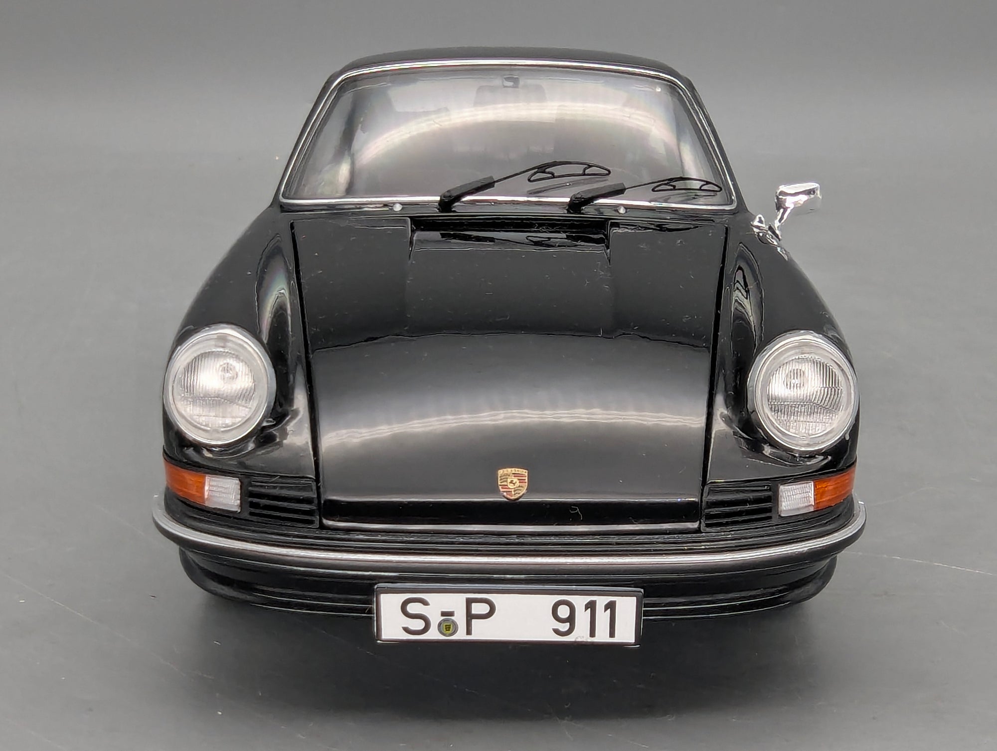 Modellautos 1:18 Schuco Porsche 911 S Coupe 1973 Schwarz mit OVP