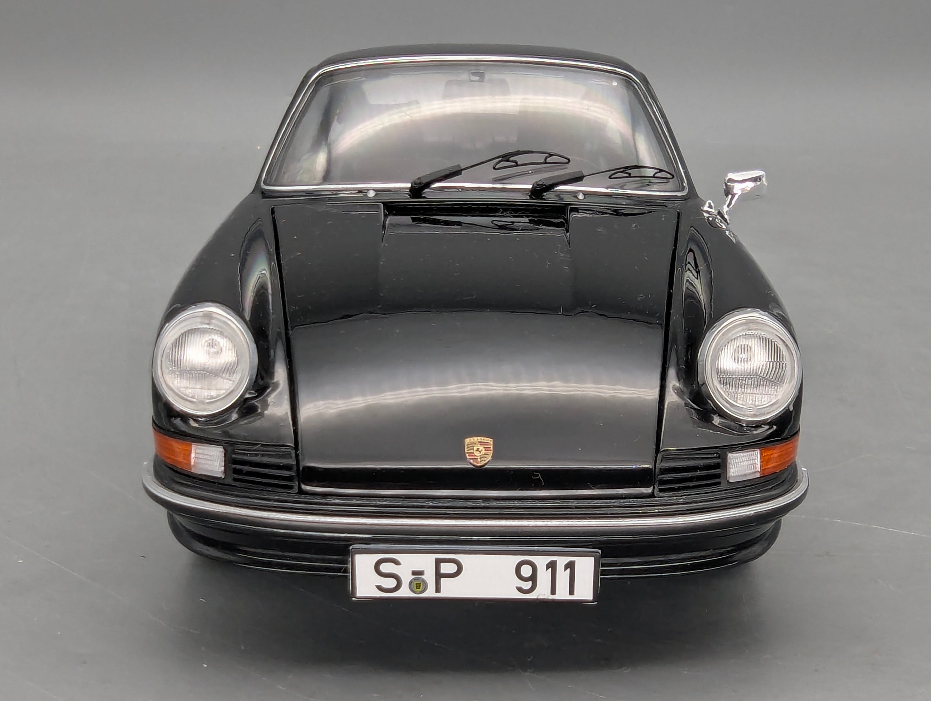 Modellautos 1:18 Schuco Porsche 911 S Coupe 1973 Schwarz mit OVP