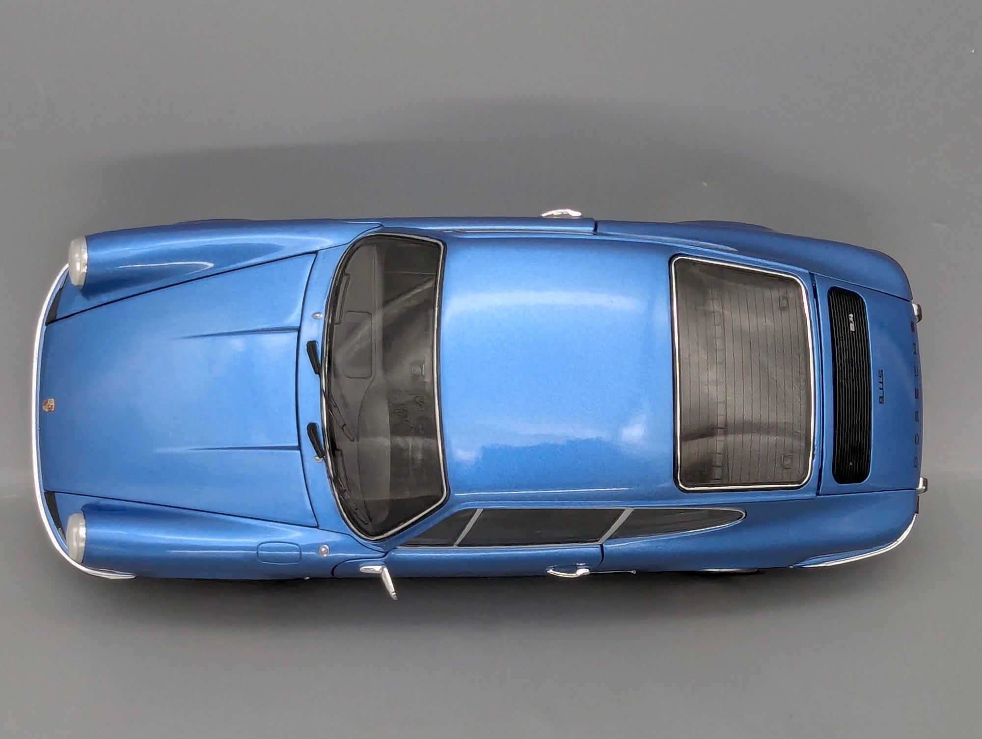 Modellautos 1:18 Schuco Porsche 911 S Coupe 1973 Blau Metallic mit OVP