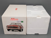 Modellautos 1:18 Schuco Mercedes-Benz 280 SL Rot mit OVP