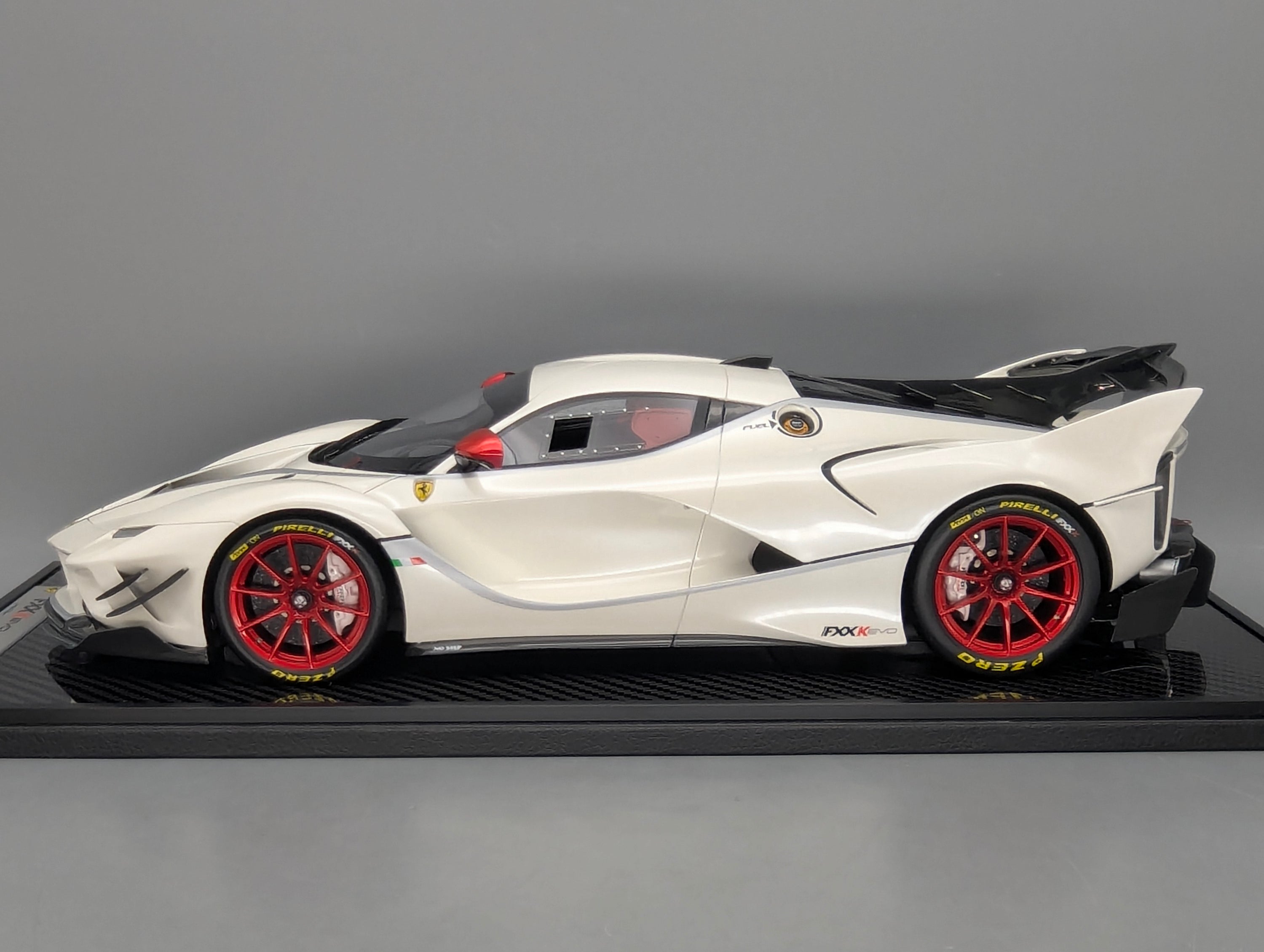 Modellautos 1:12 BBR Ferrari FXX-K EVO Gloss Pearl White Ltd UNIKAT 01/01 OVP