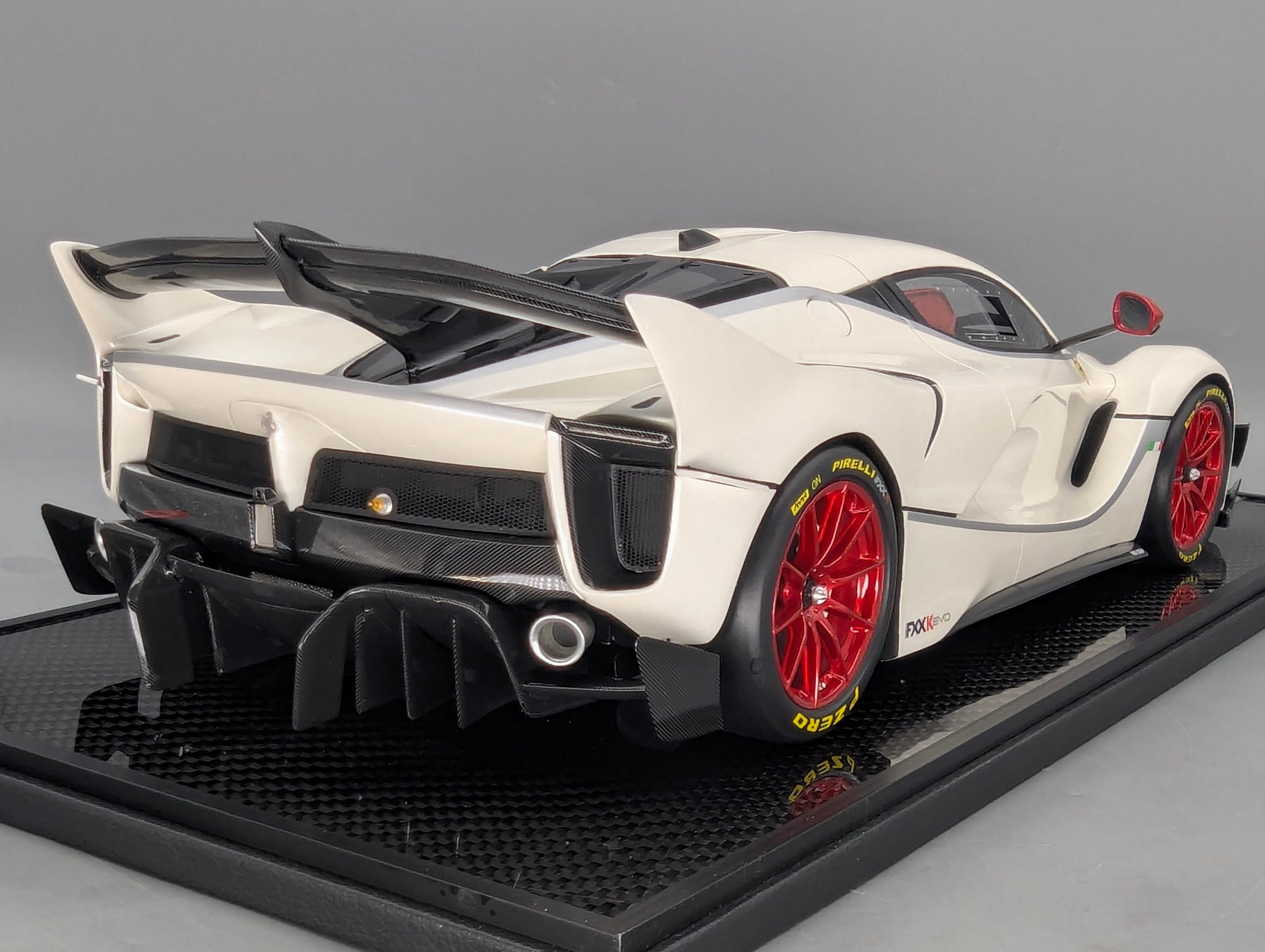 Modellautos 1:12 BBR Ferrari FXX-K EVO Gloss Pearl White Ltd UNIKAT 01/01 OVP