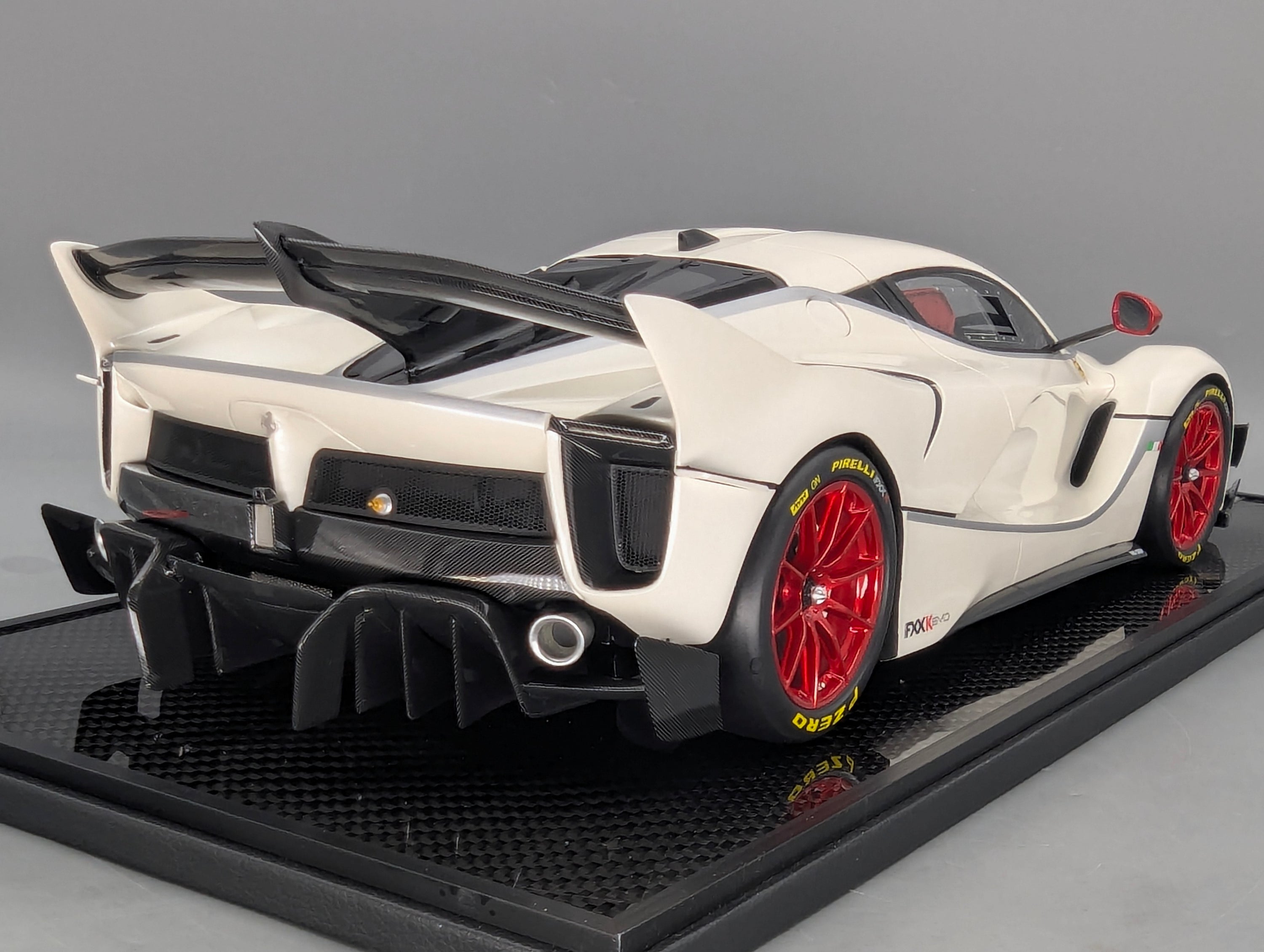 Modellautos 1:12 BBR Ferrari FXX-K EVO Gloss Pearl White Ltd UNIKAT 01/01 OVP