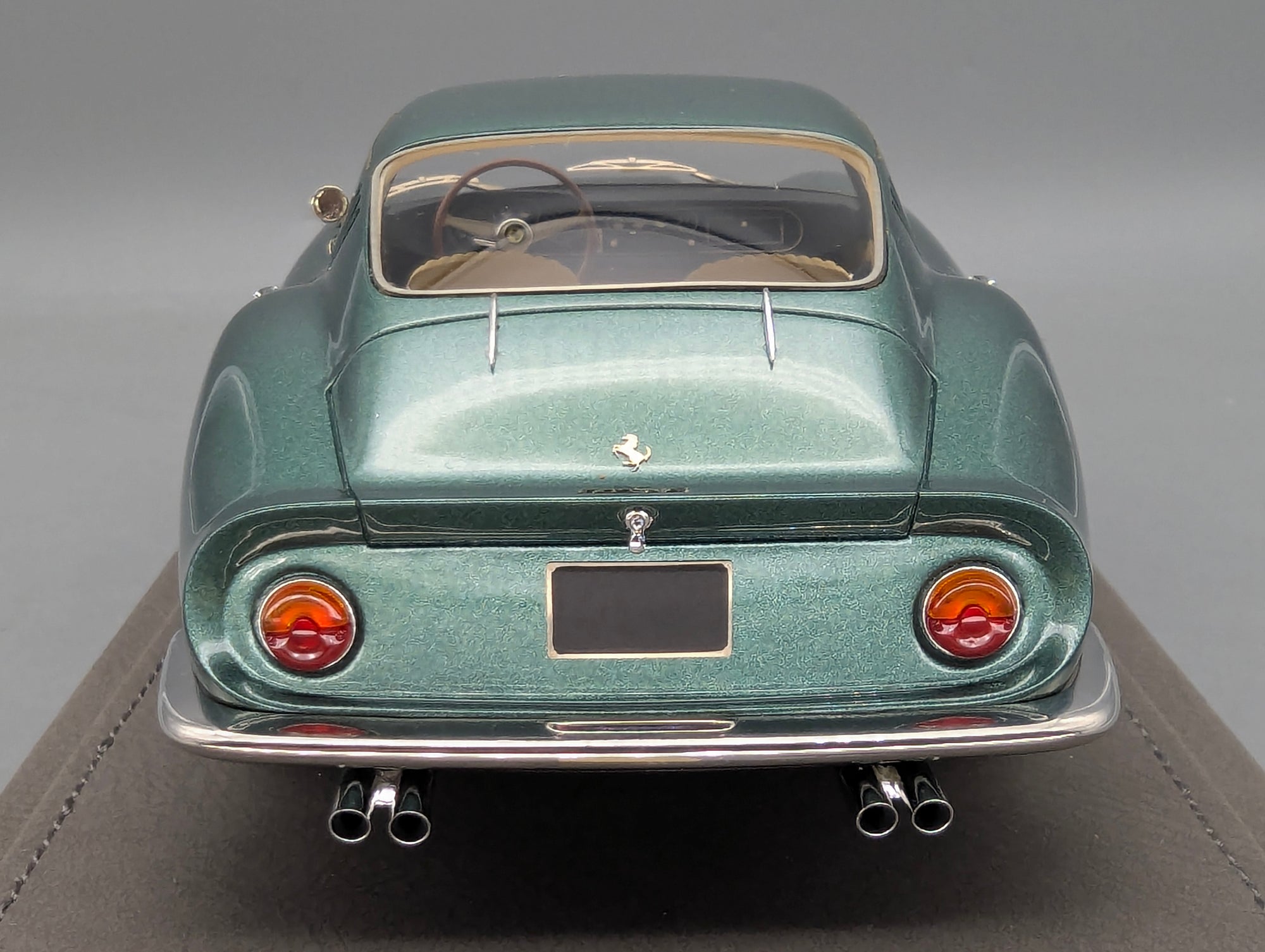Modellautos 1:18 BBR Ferrari 275 GTB/4 1966 Met. Green Ltd 01/36 Lederplatte Vitrine OVP