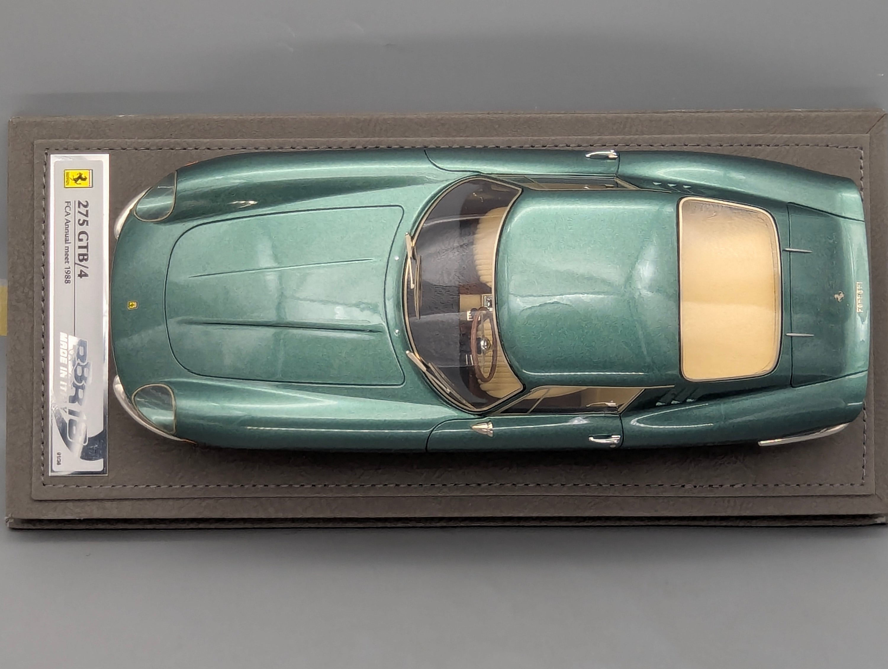 Modellautos 1:18 BBR Ferrari 275 GTB/4 1966 Met. Green Ltd 01/36 Lederplatte Vitrine OVP