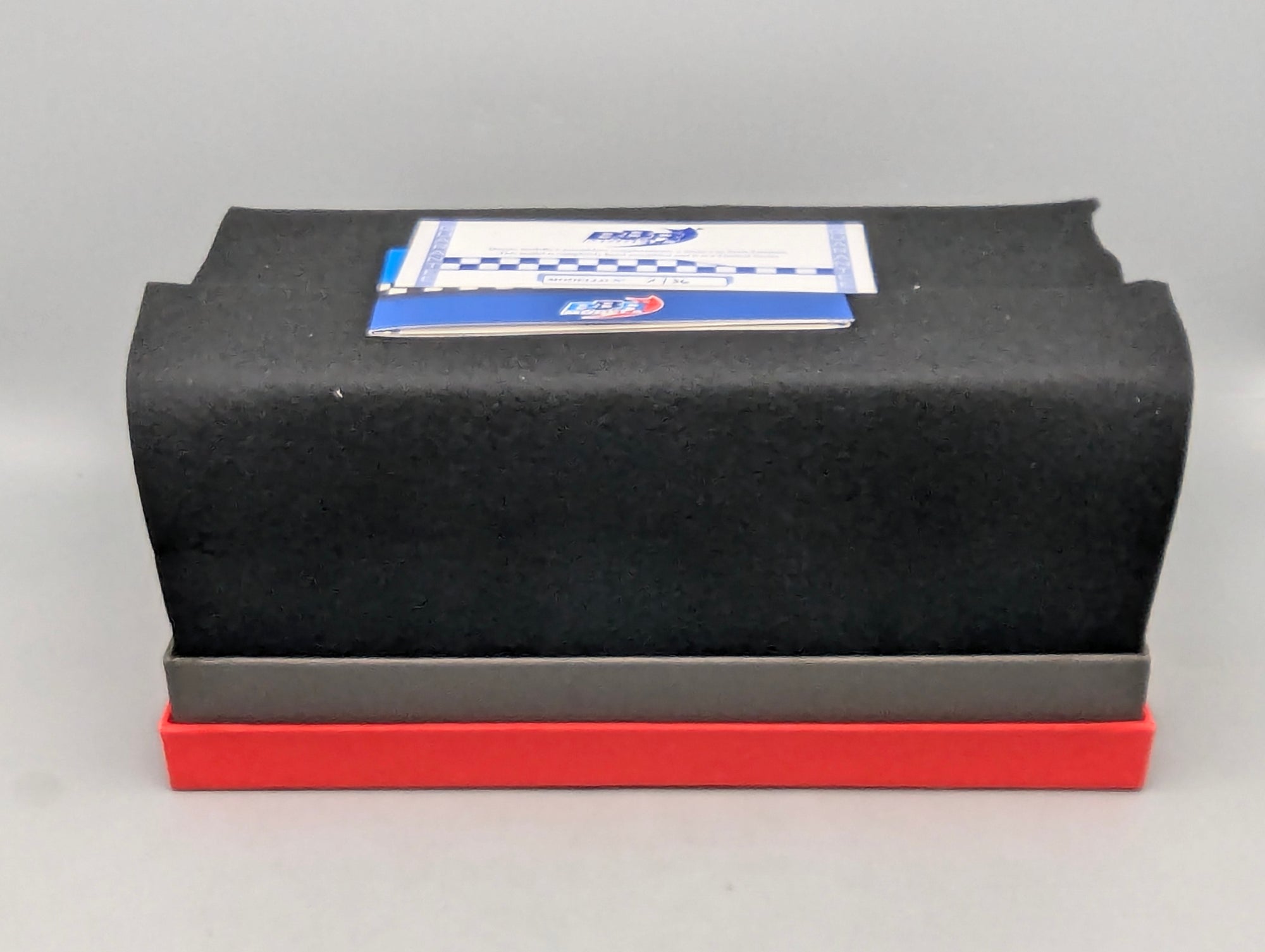 Modellautos 1:18 BBR Ferrari 275 GTB/4 1966 Met. Green Ltd 01/36 Lederplatte Vitrine OVP