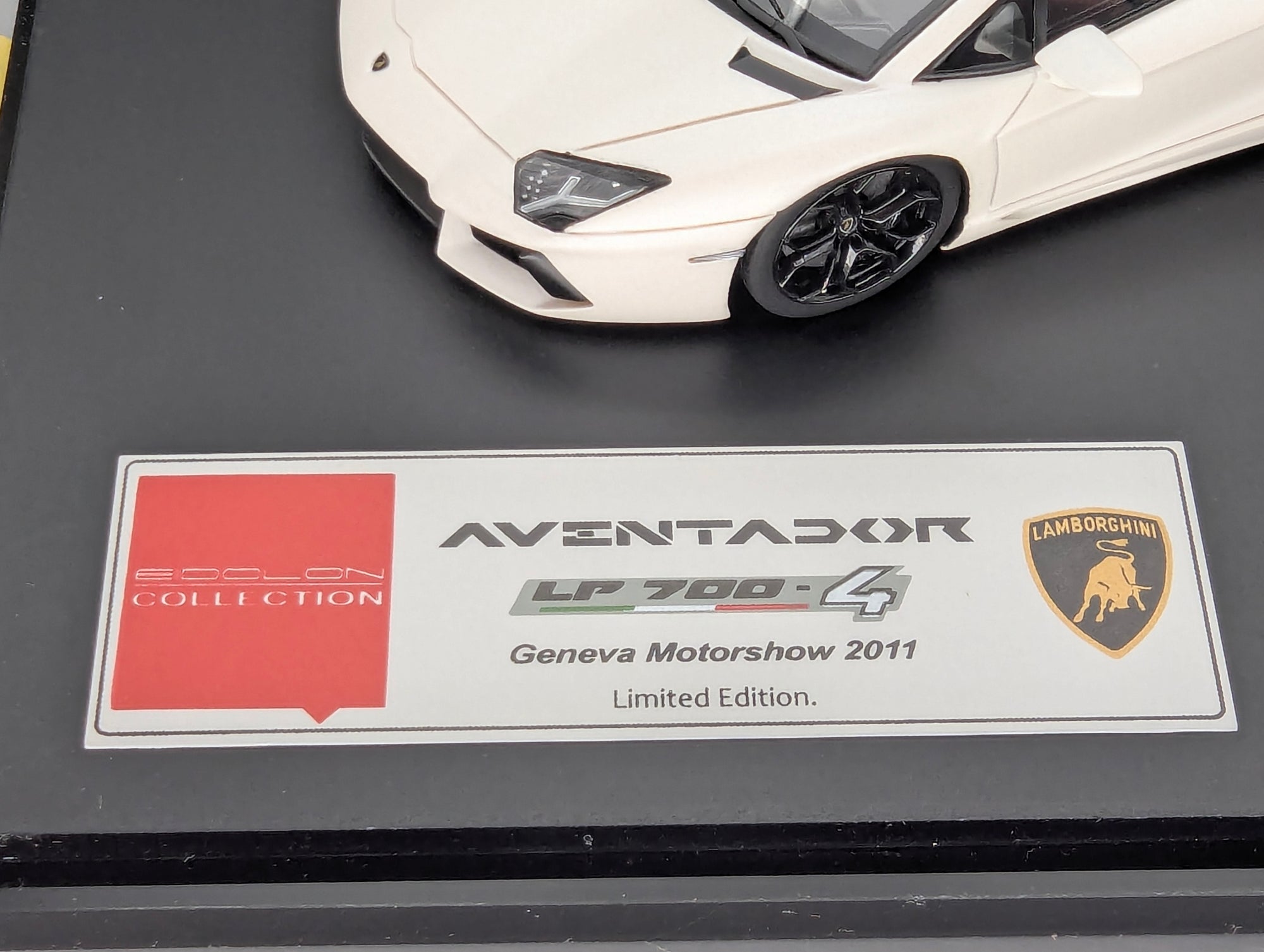 Eidolon Make Up 1:43 Lamborghini Aventador LP700-4 Matt Pearl White Engine Set OVP