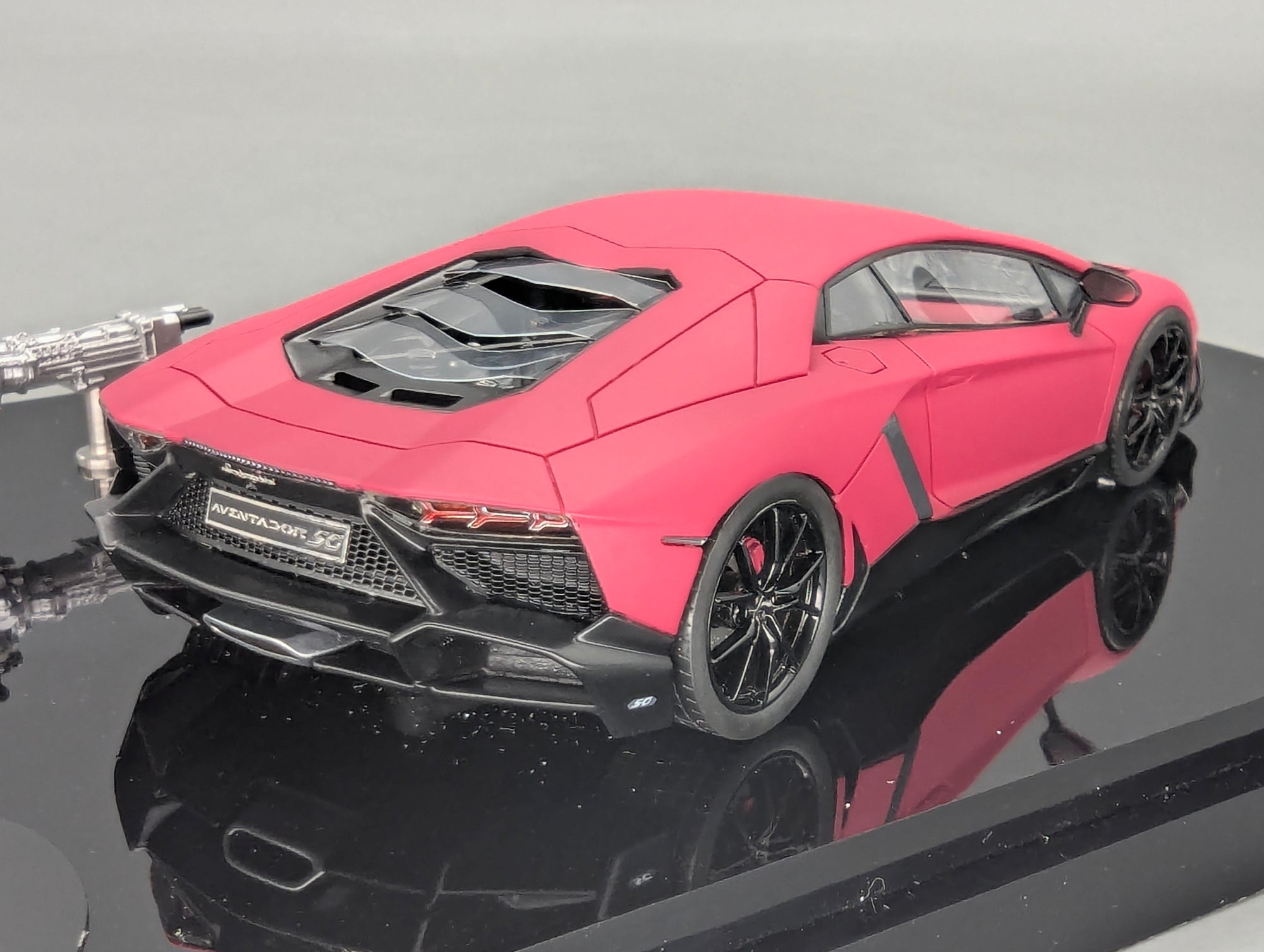 Eidolon Make Up 1:43 Lamborghini Aventador LP720-4 Matt Pink UNIKAT Ltd 01/01 Engine Set OVP