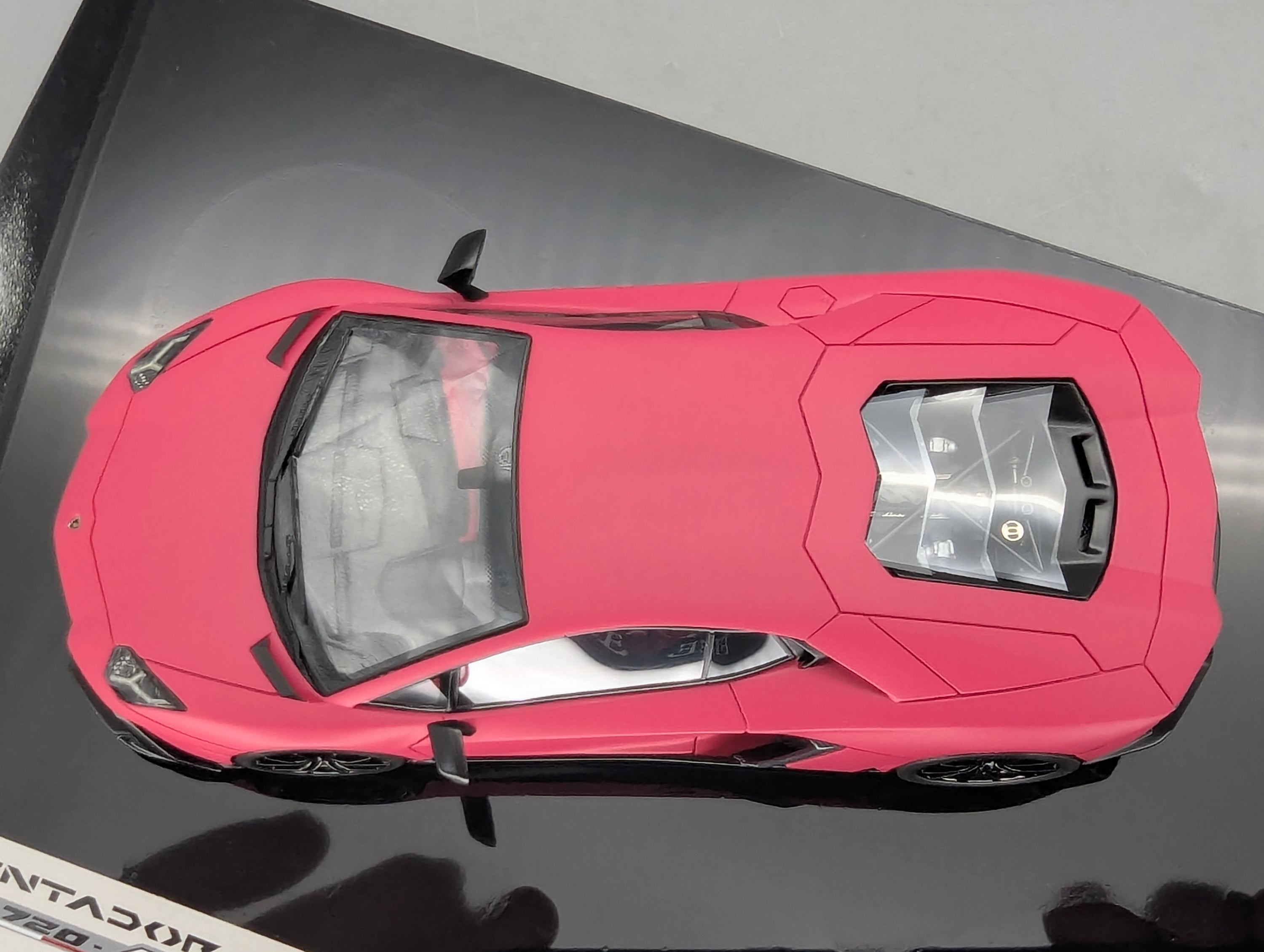 Eidolon Make Up 1:43 Lamborghini Aventador LP720-4 Matt Pink UNIKAT Ltd 01/01 Engine Set OVP