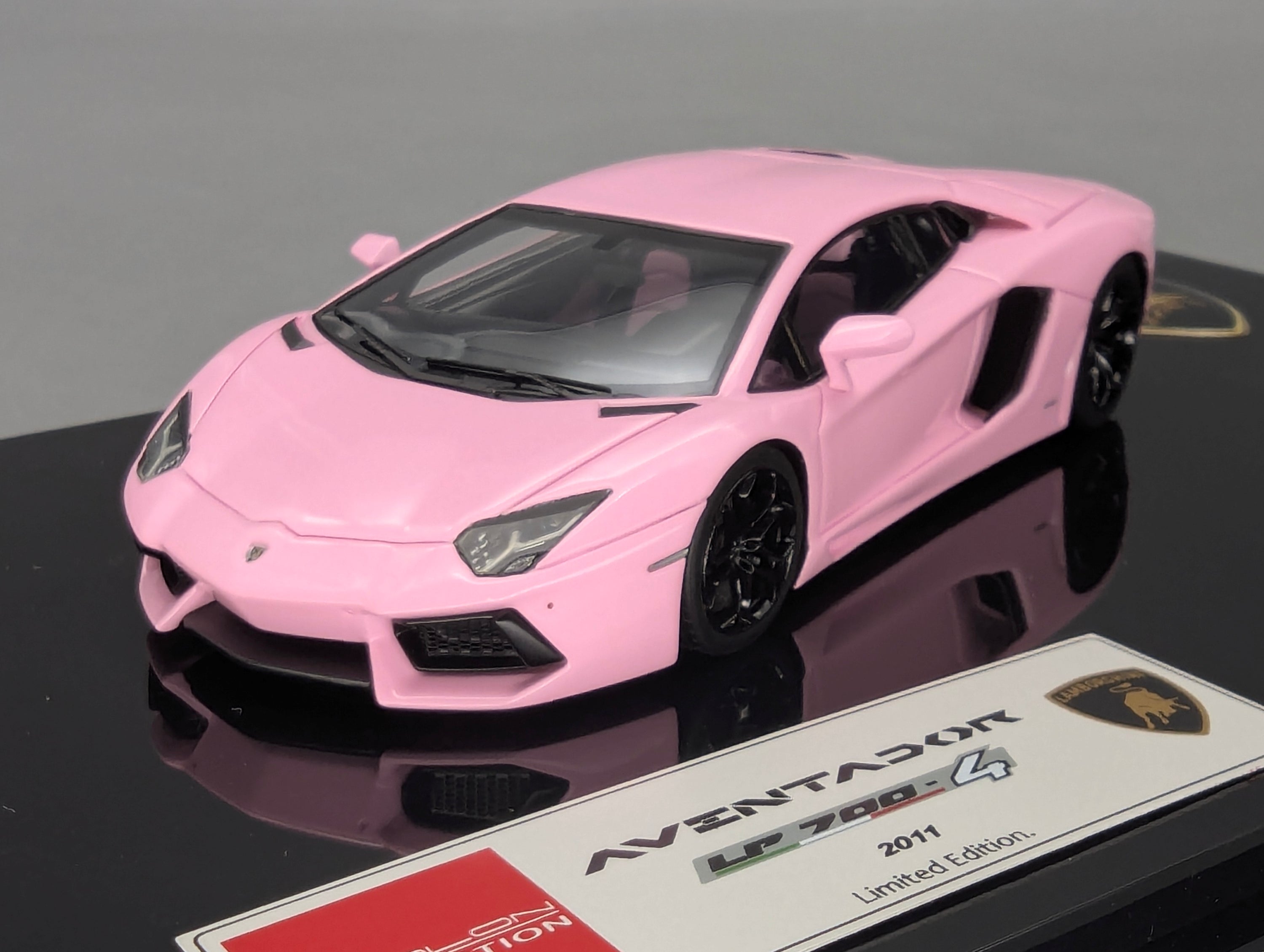 Eidolon Make Up 1:43 Lamborghini Aventador LP700-4 Pink Engine Set 2011 OVP