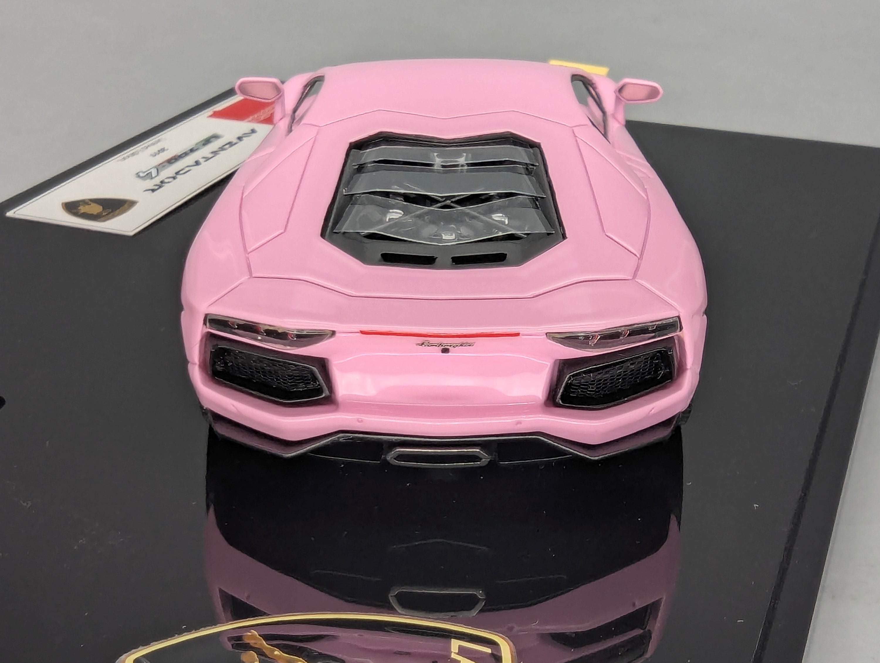 Eidolon Make Up 1:43 Lamborghini Aventador LP700-4 Pink Engine Set 2011 OVP