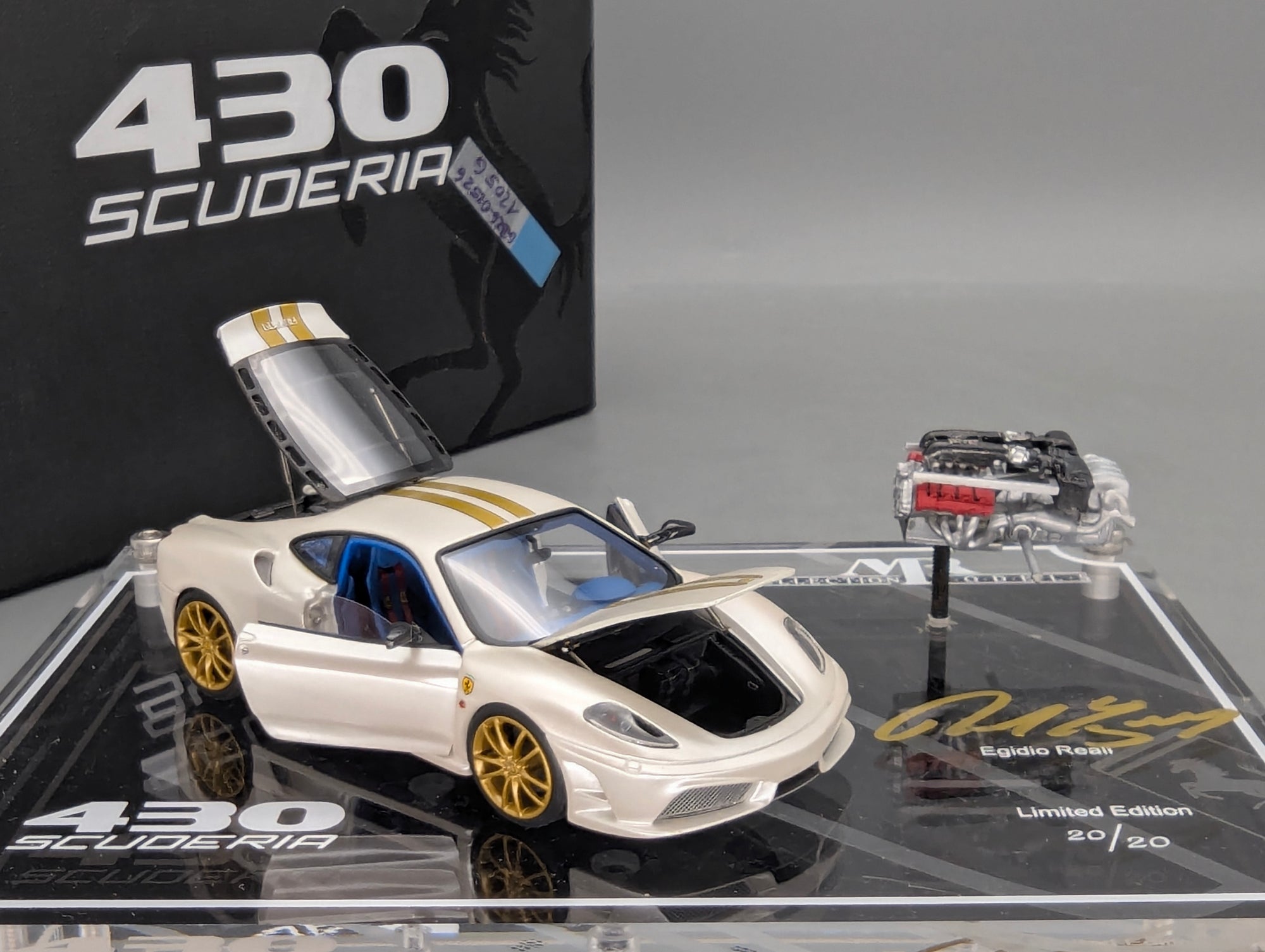 MR Collection 1:43 Ferrari 430 Scuderia Open & Close Modell Ltd 20/20 Engine Set OVP
