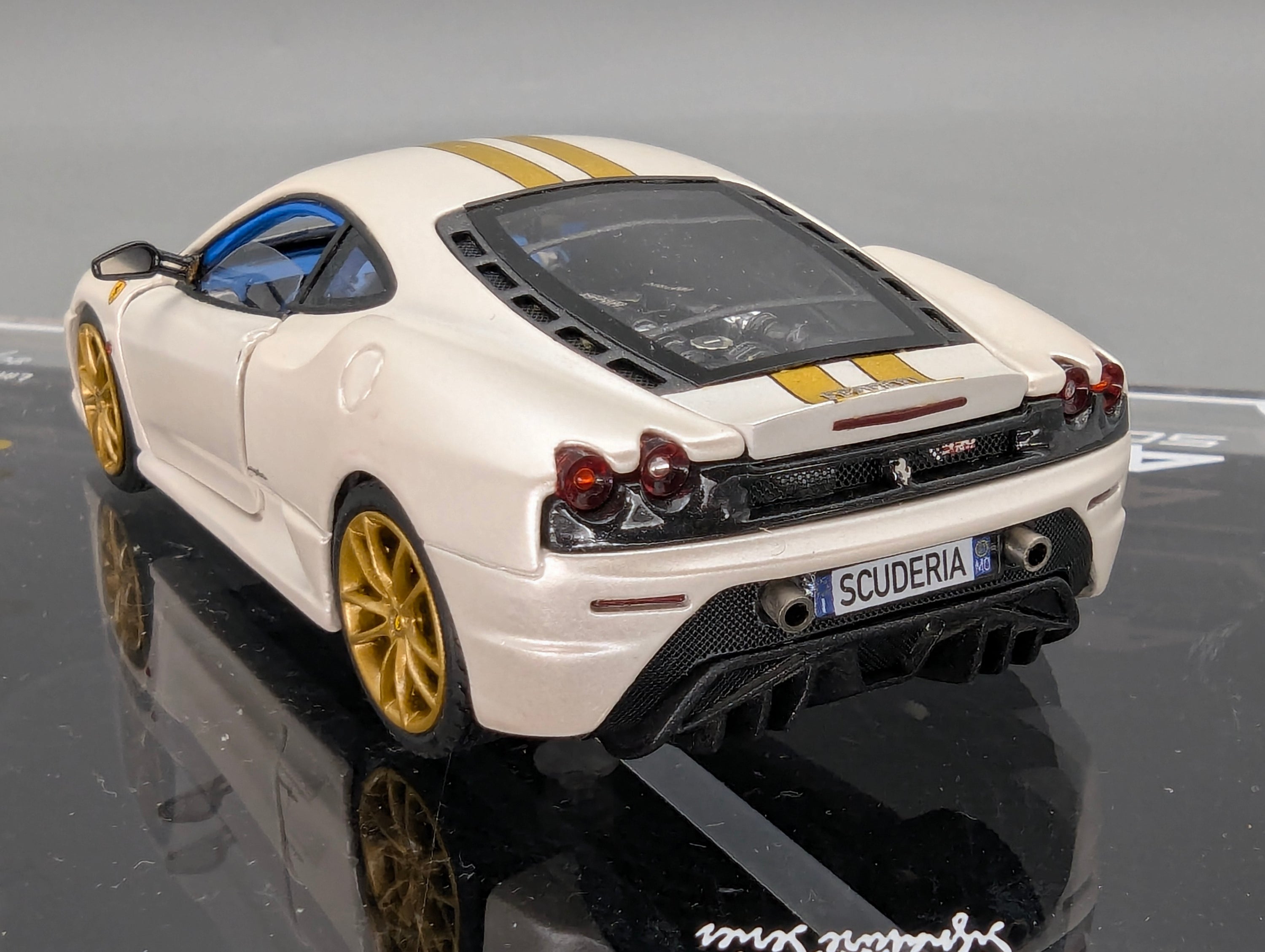 MR Collection 1:43 Ferrari 430 Scuderia Open & Close Modell Ltd 20/20 Engine Set OVP