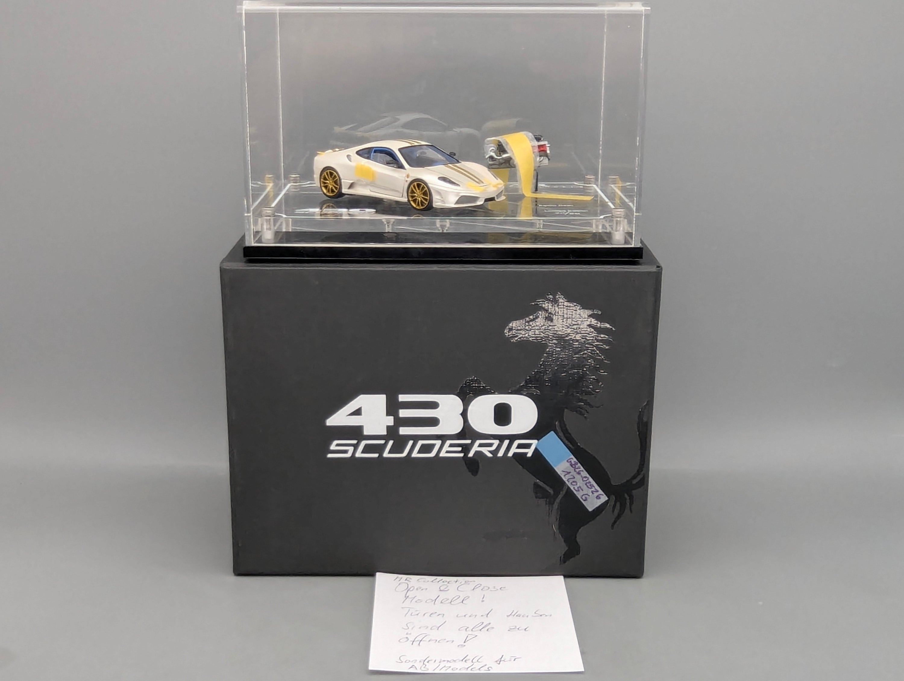 MR Collection 1:43 Ferrari 430 Scuderia Open & Close Modell Ltd 20/20 Engine Set OVP