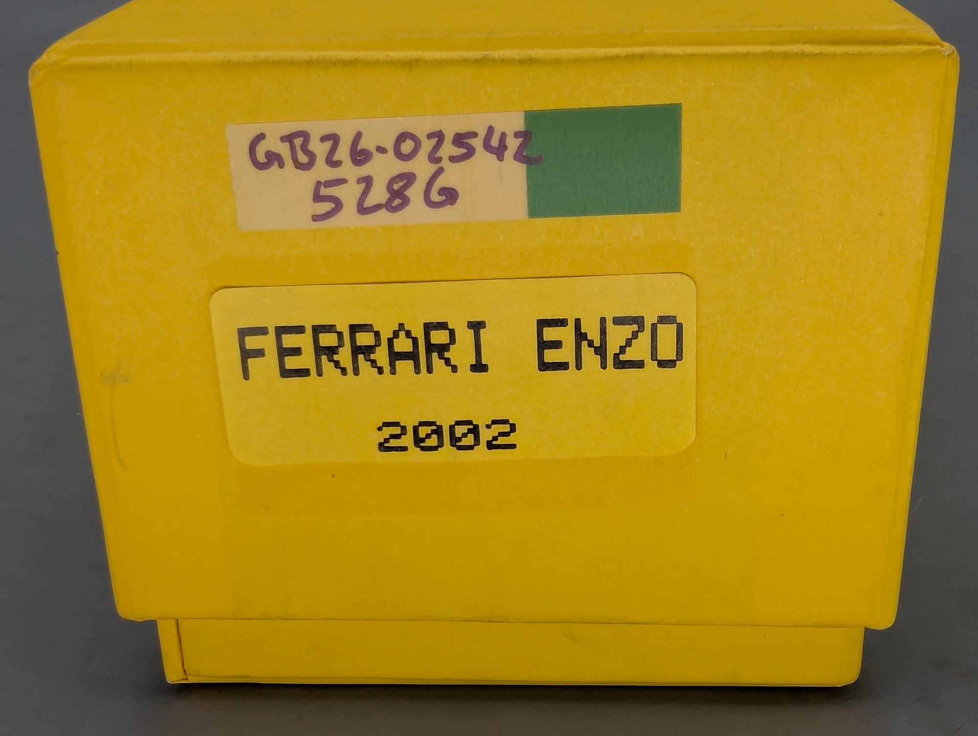Modellautos 1:43 BBR Ferrari Enzo Paris 2002 Rot Echt-Lederplatte Vitrine OVP