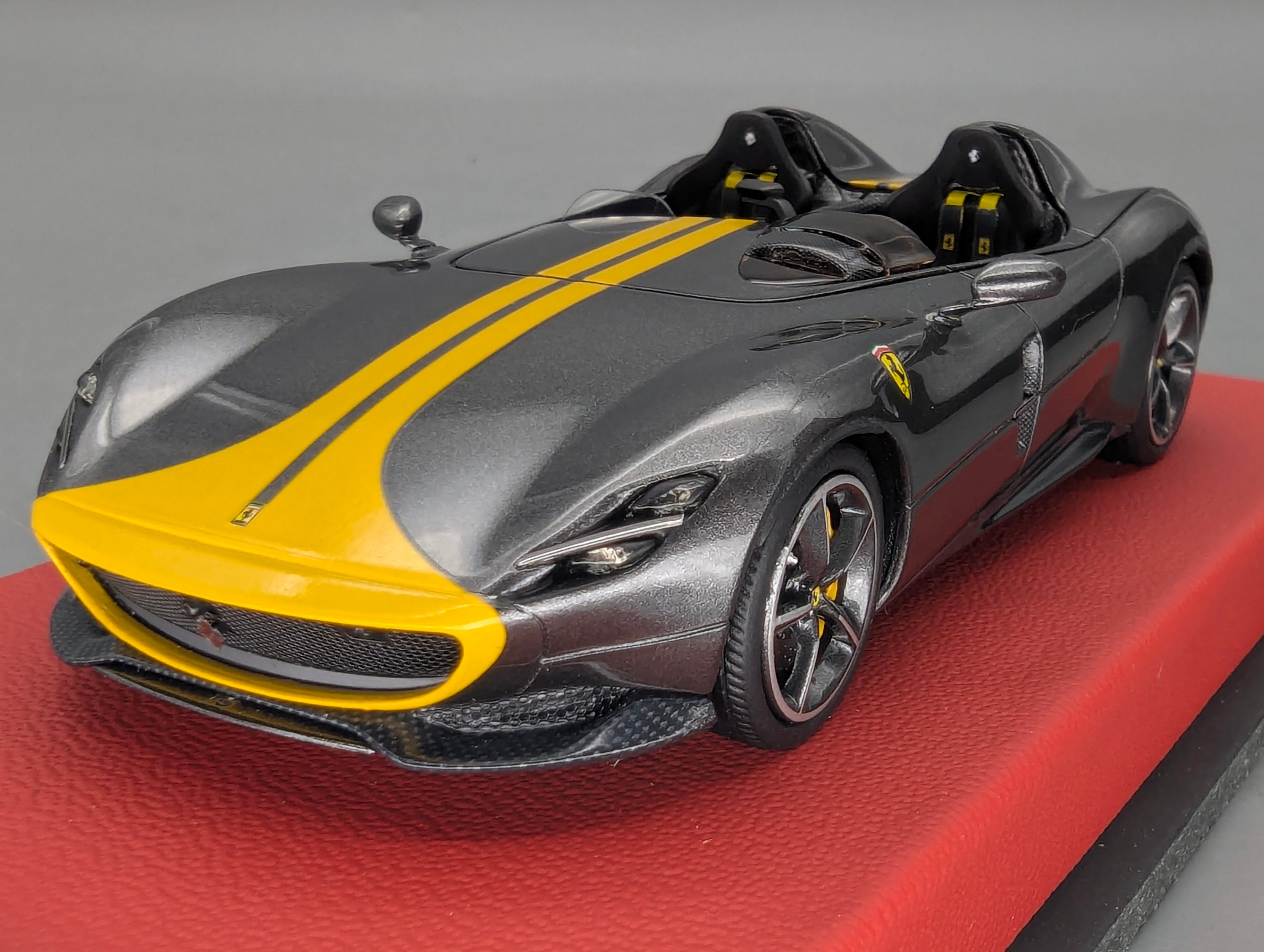 Modellautos 1:43 BBR Concept43 Ferrari Monza SP2 Met. Grau Gelb Ltd 04/20 OVP