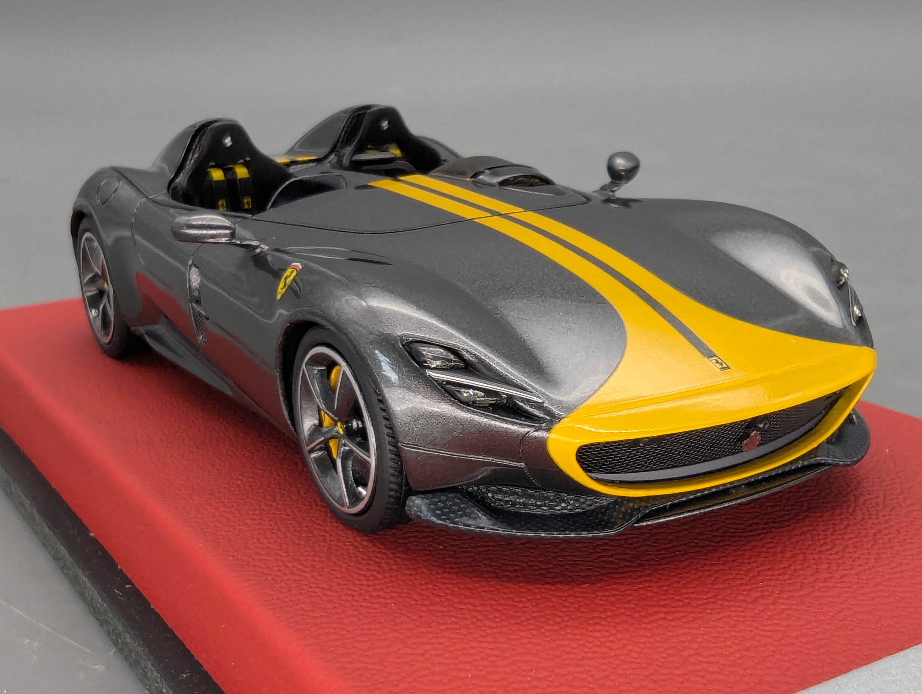 Modellautos 1:43 BBR Concept43 Ferrari Monza SP2 Met. Grau Gelb Ltd 04/20 OVP