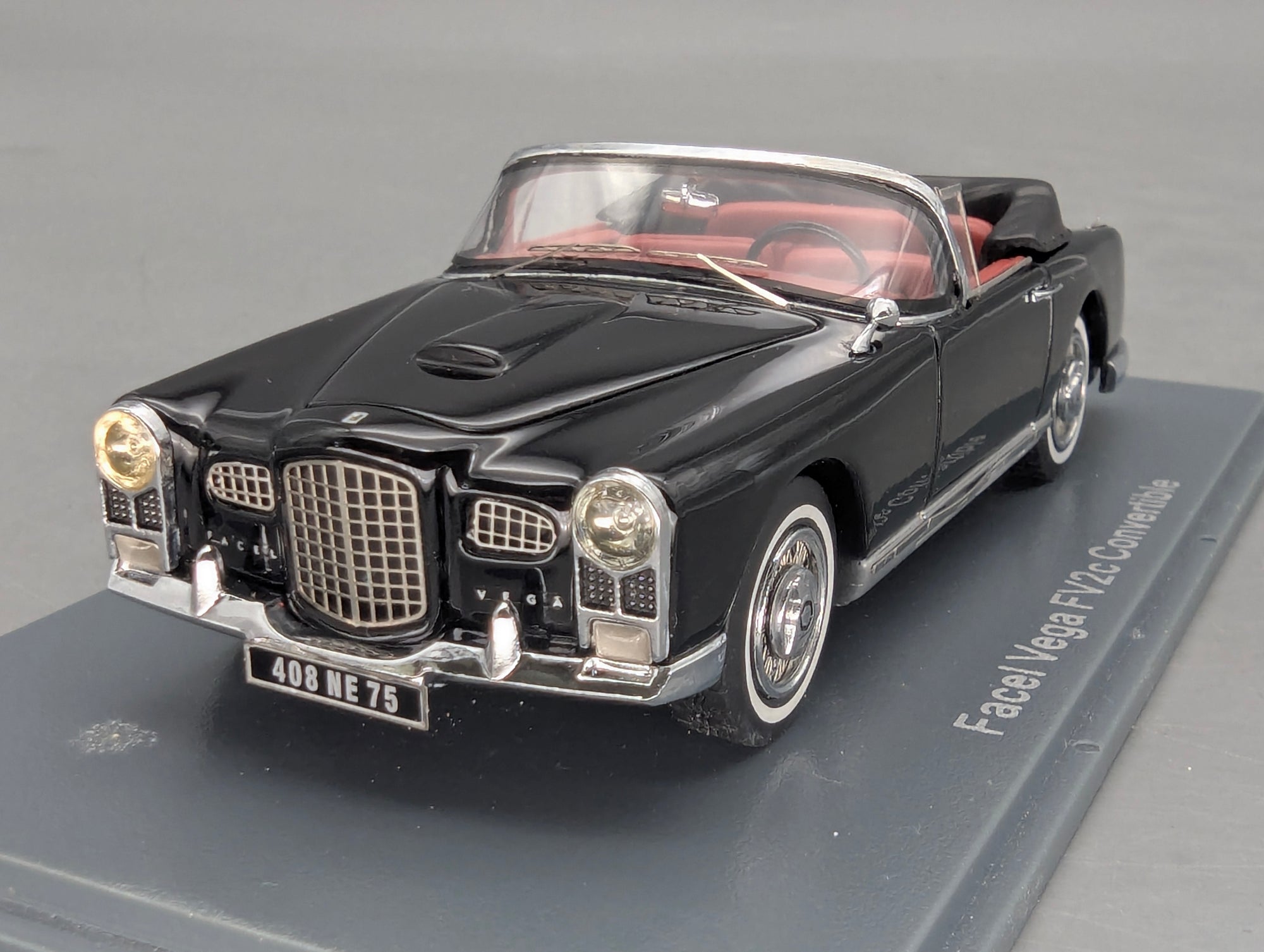 Modellautos 1:43 Neo Scale Models Facel Vega FV2c Convertible Schwarz mit OVP