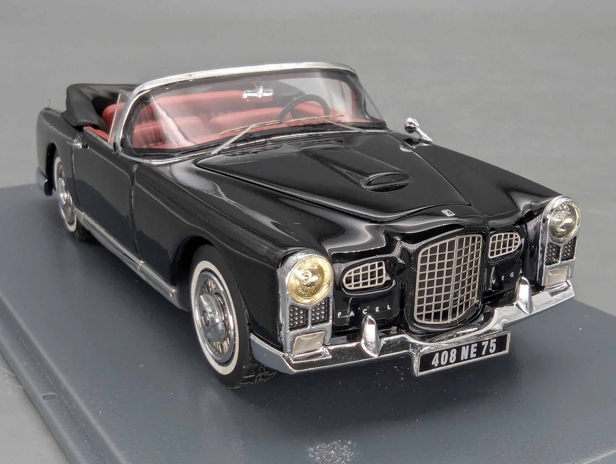 Modellautos 1:43 Neo Scale Models Facel Vega FV2c Convertible Schwarz mit OVP